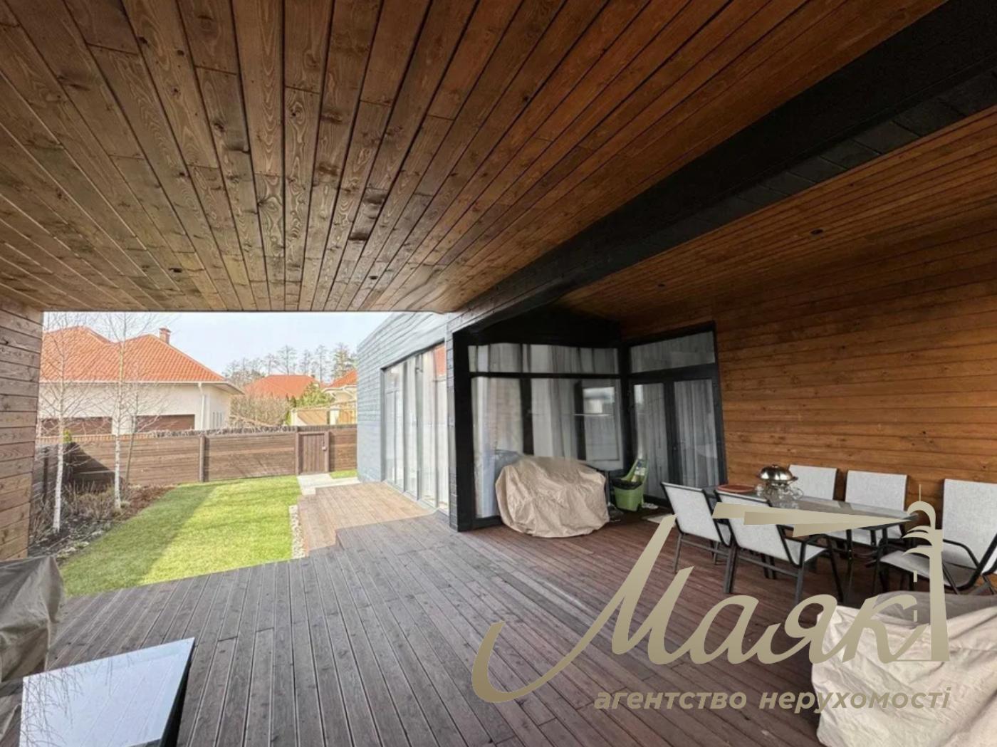 Оренда шикарного сучасного будинку 160 м² у Романкові | Закрита територія