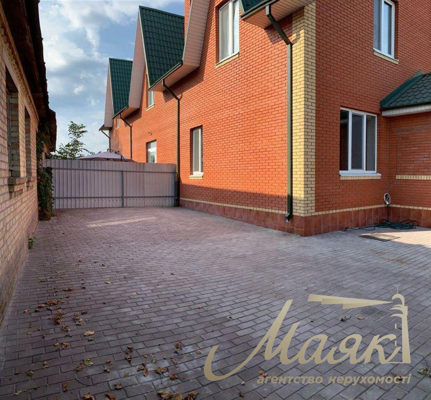 Продажа 2х-этажного таунхауса 150м2 в с.Вита литовская (Чапаевка) Голосеевский район, Киев/Козин