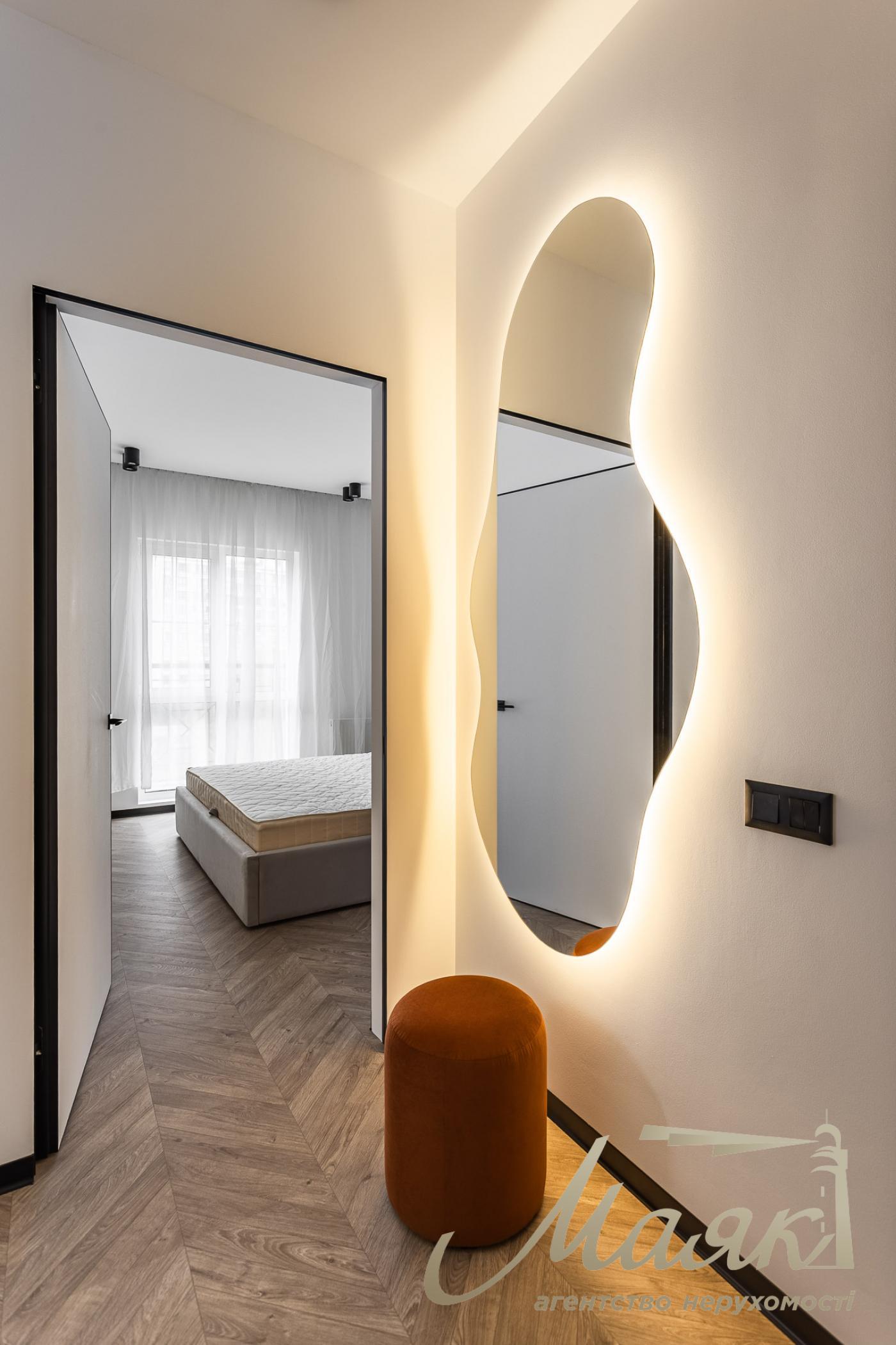 Rent 2-bedroom apartment in LCD New England