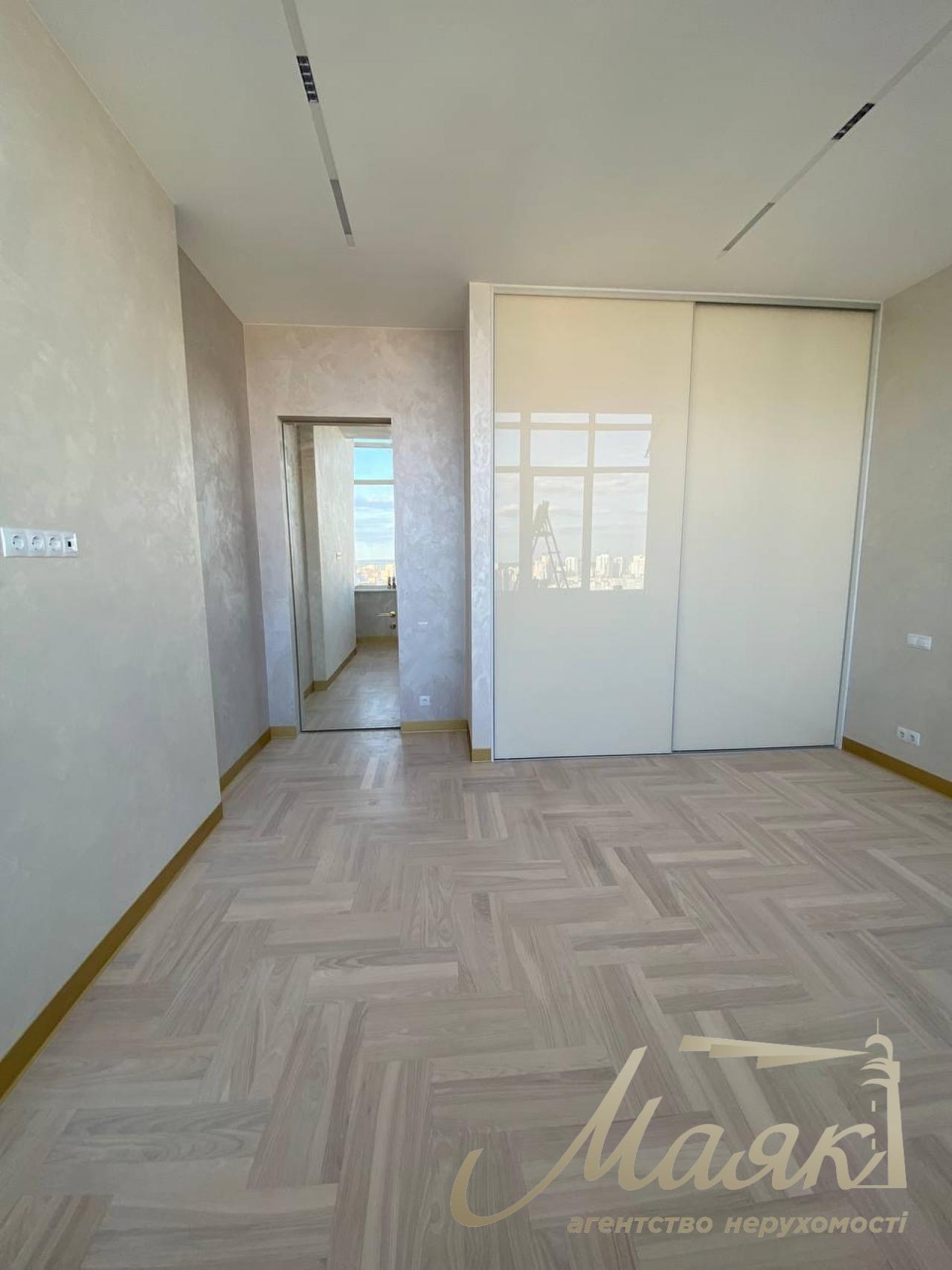 Продаж 3к квартири 97м2 з дизайнерським ремонтом у ЖК River Stone Рівер Стоун