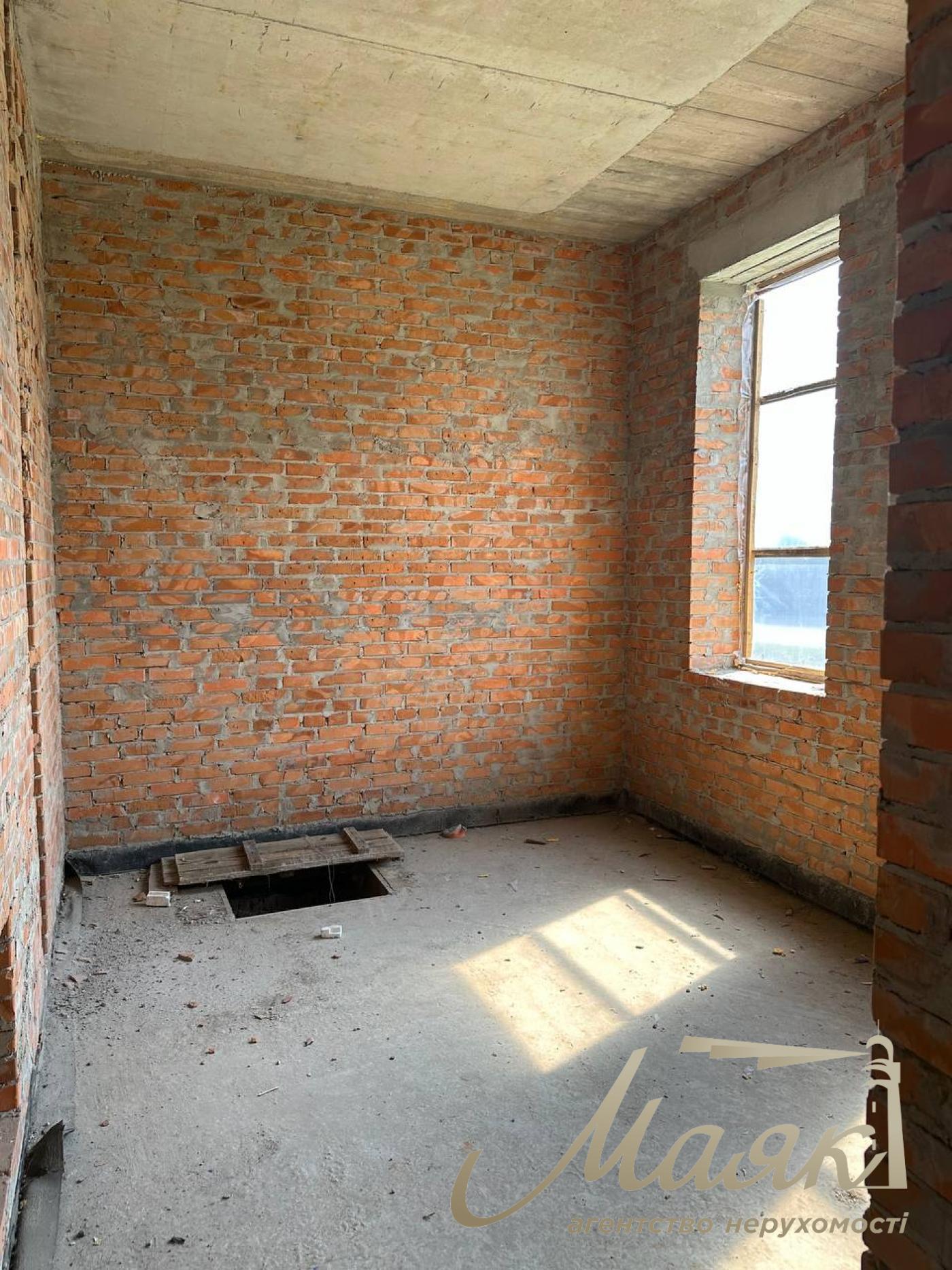 Sale of a house in Kryukovshchina (Oreshki) 320m2 12 acres of land, 70% ready