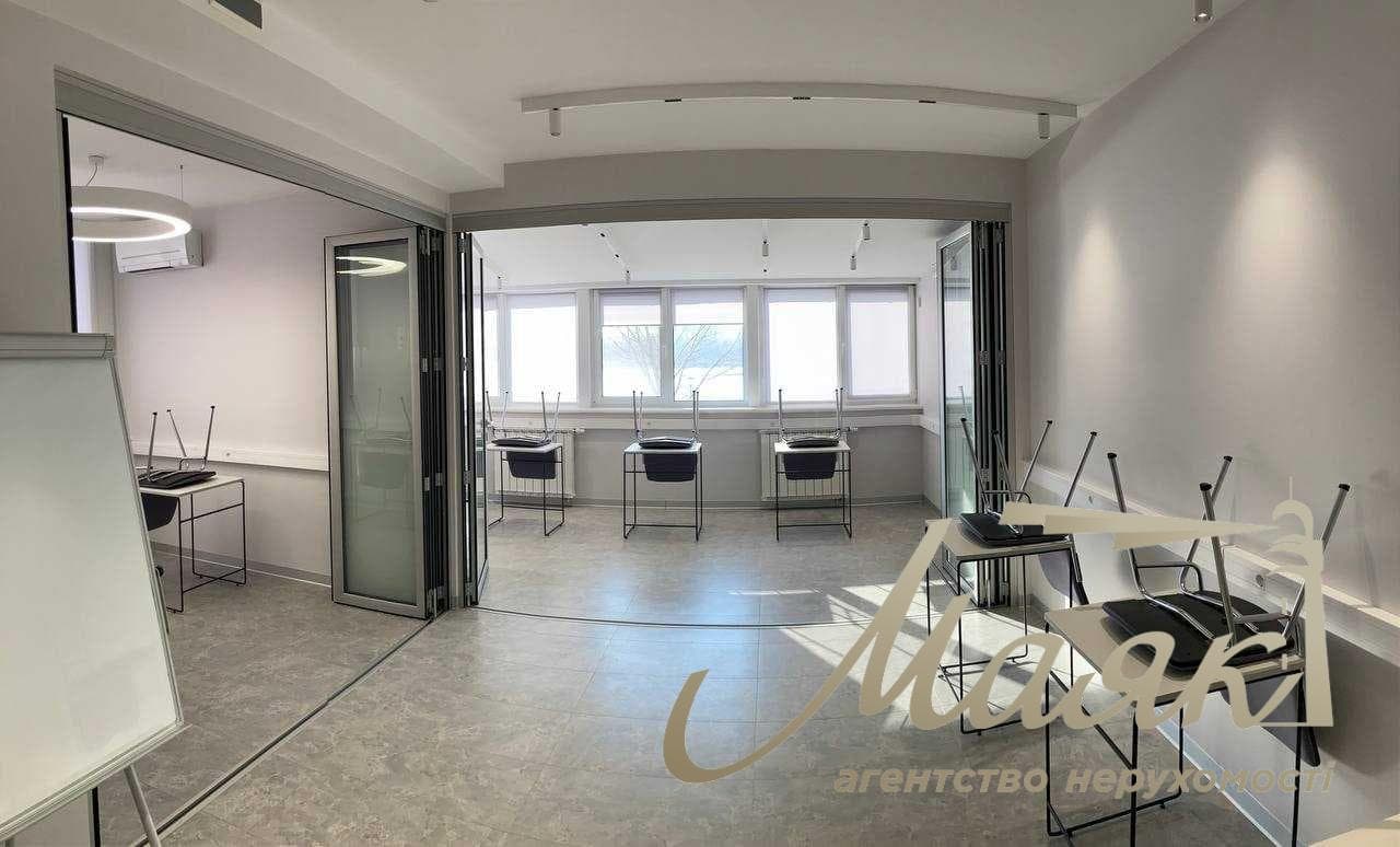 Офіс, метро Оболонь 3 хв пішки, пр. Оболонський, 1