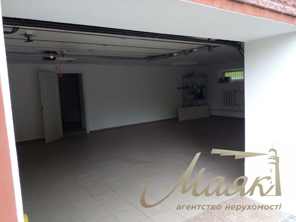 House for rent 300m2, Goloseevsky district, Kyiv, 3 minutes to the subway