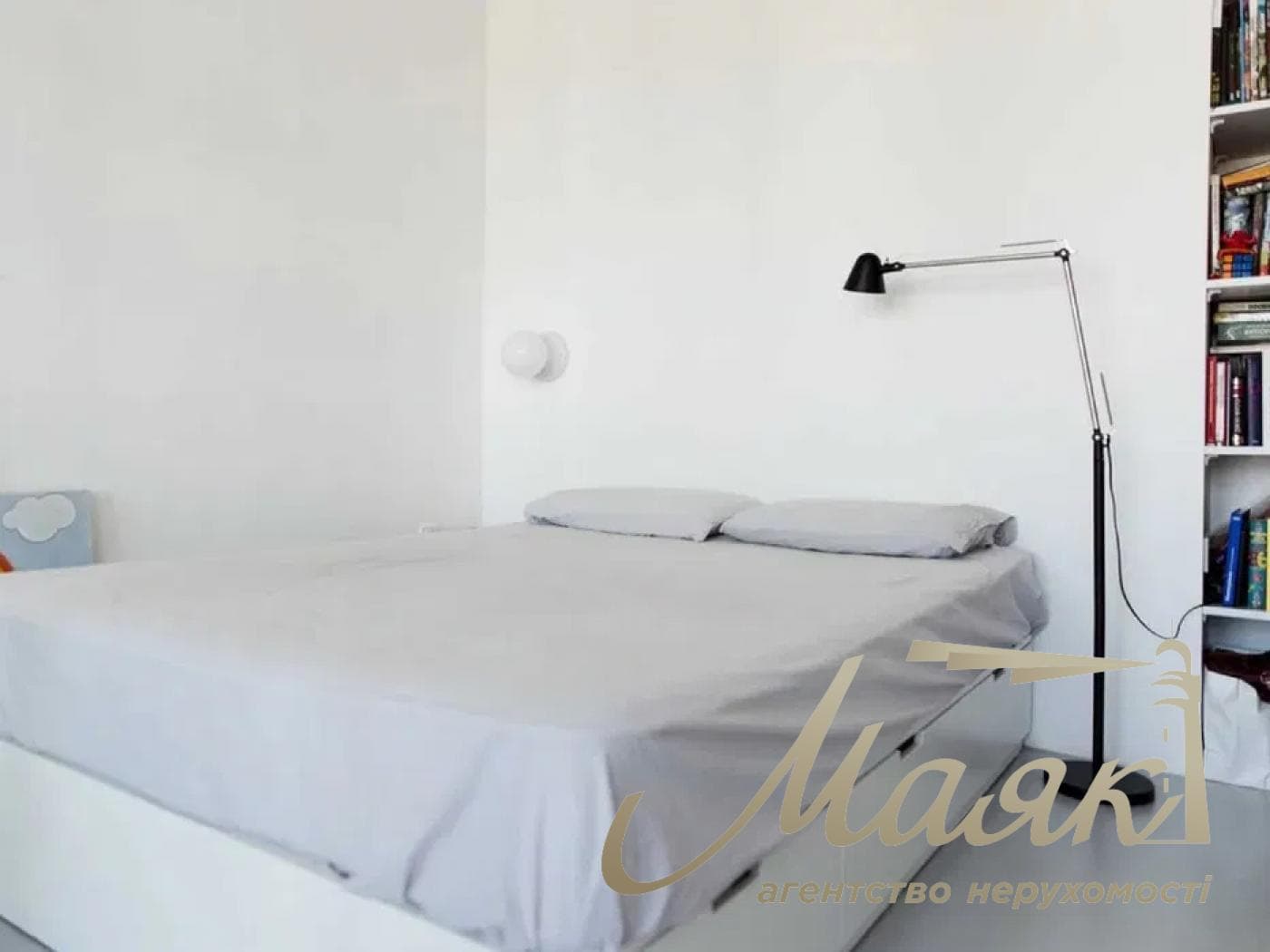 1-bedroom apartment for rent with a parking space in the self-contained Hoffmann Haus residential complex