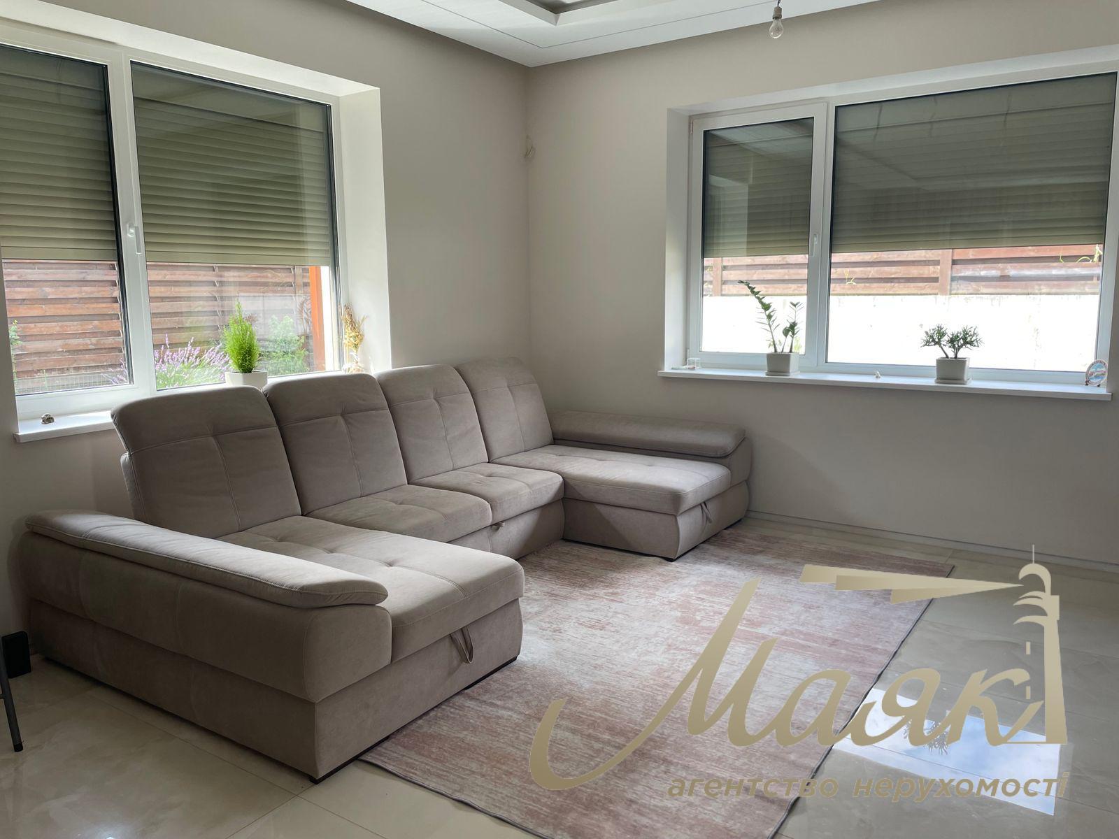 Продаж двоповерхового будинку 274м2 у Лісниках поруч з Equides Club