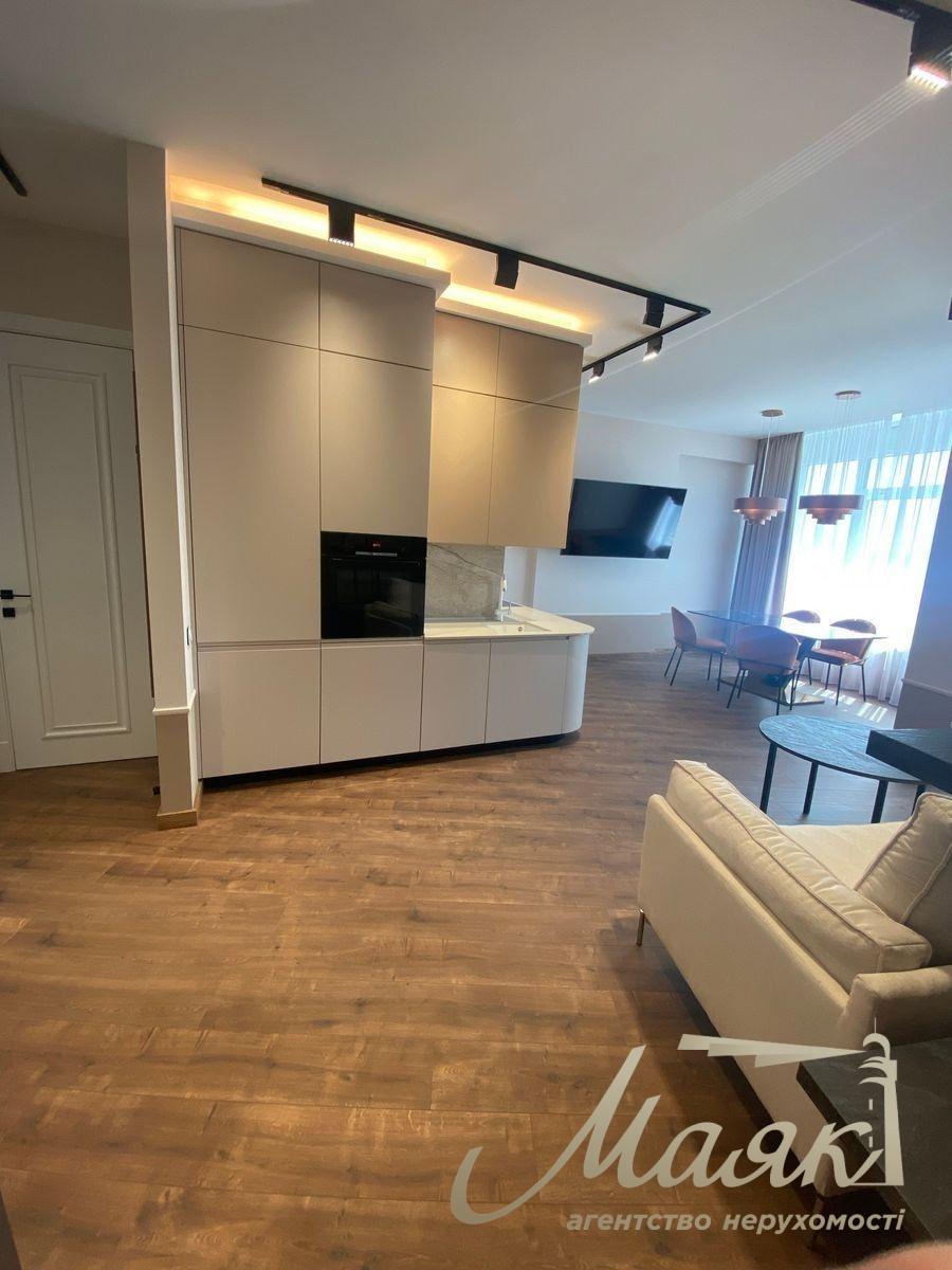 Оренда 4-х кімнтаної квартири в ЖК Busov Hill, Звіринецька.