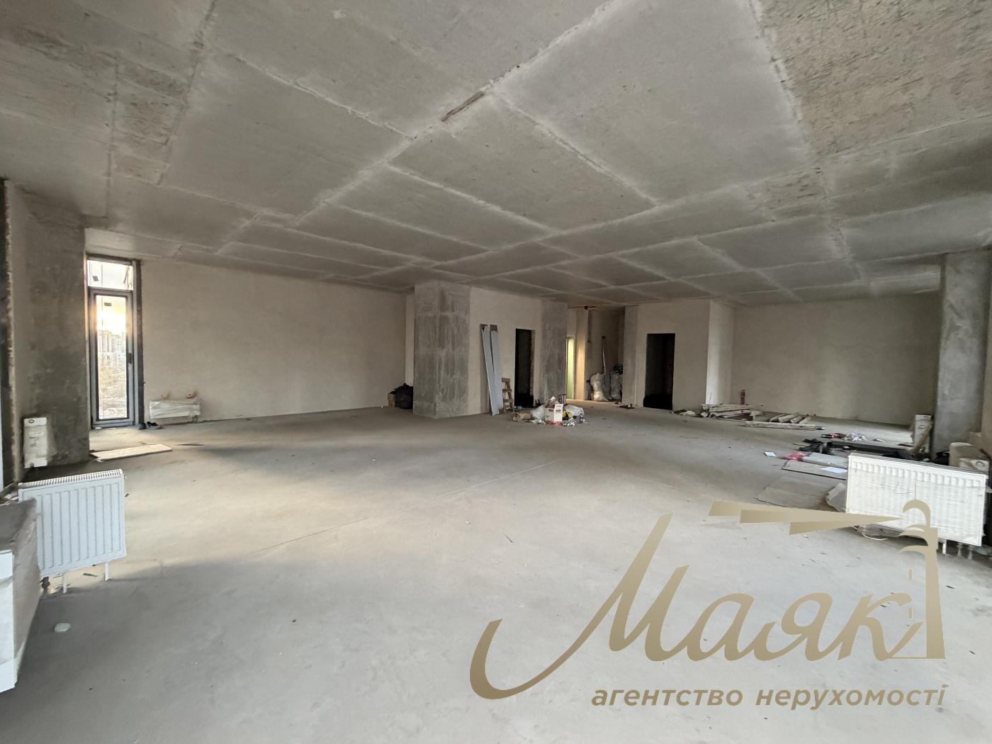 Sale of facade commerce in Residential Complex Novopechersky Lipki