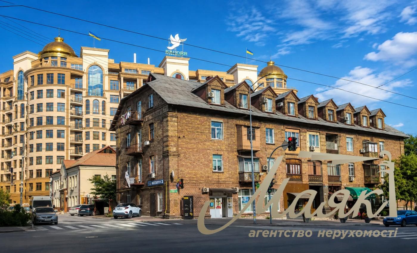 Продаж фасадного комерційного приміщення площею 55 м² на вул. Бойчука, Печерський район, Центр