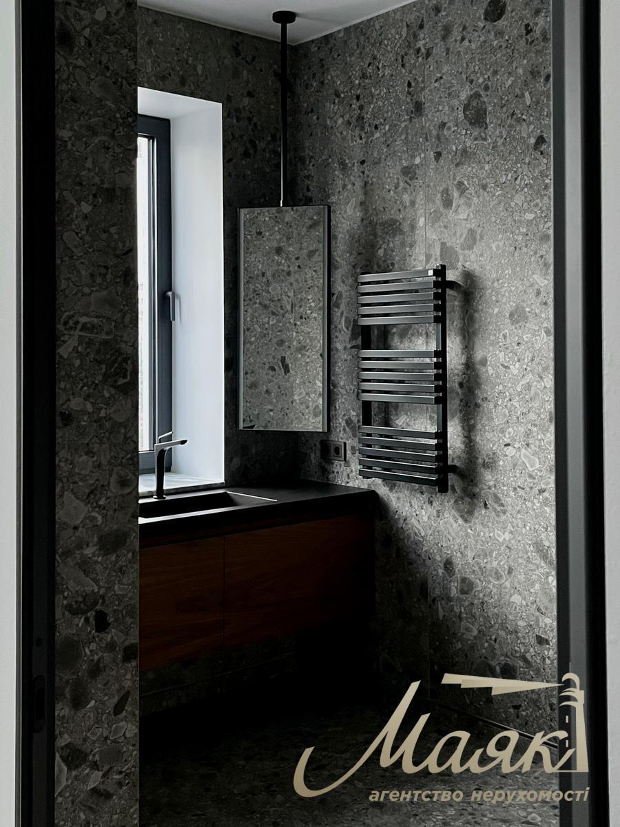 Продаж квартири 274 м² з дизайнерським ремонтом Київ