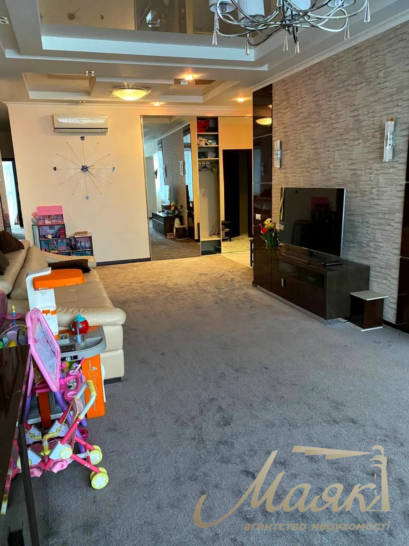 Оренда 4х квартири 153 м², вул. Андрія Верхогляда, Печерськ