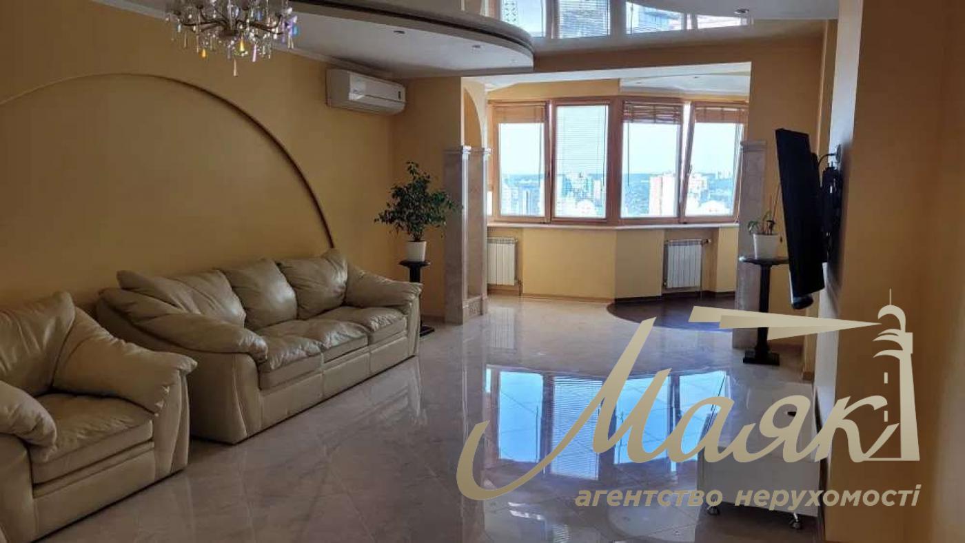 Rent 3k apartment st. Mikhail Grishko, Poznyaki