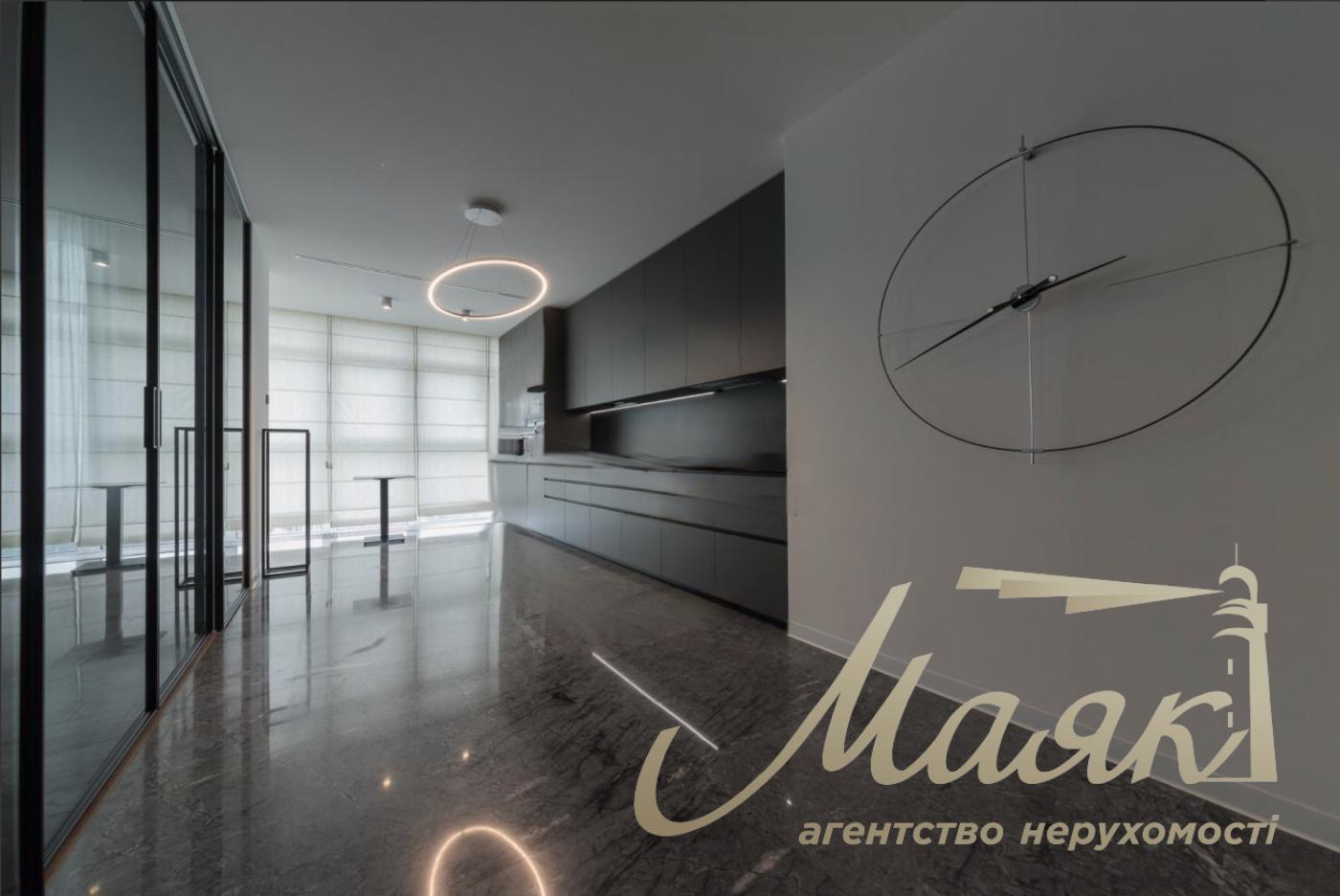 Rent 4-bedroom apartment 200m2 in LCD Novopecherskie Lipki, Andriy Verkhoglyada Street/Dragomirov Street, Pechersk, Kiev