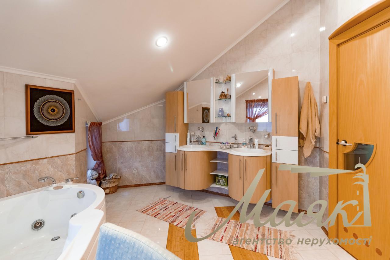 Sale of a house in the residential complex "Golden Gate", Kozin village.