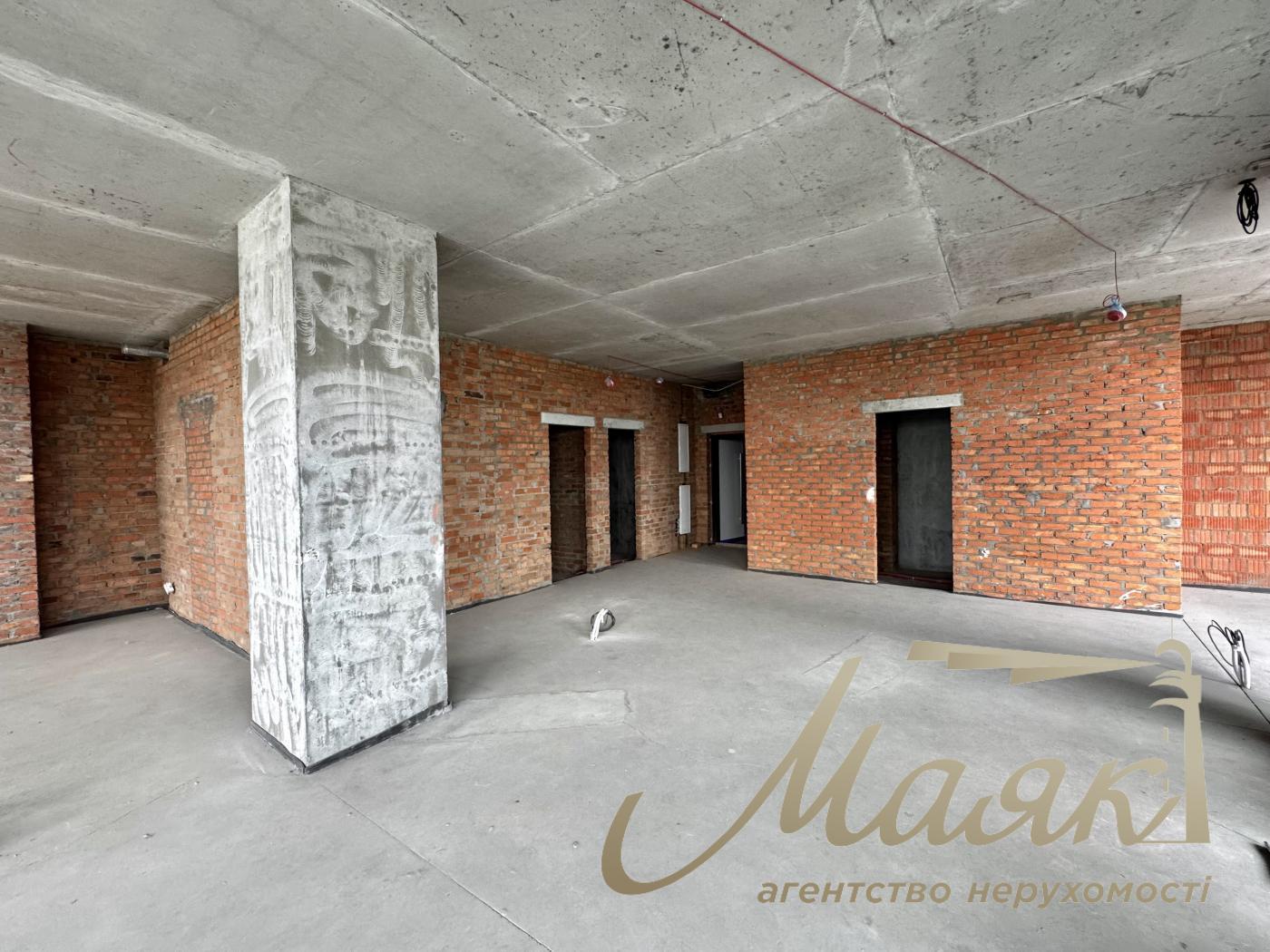 Продажа квартиры без ремонта 240 кв.м. в ЖК Taryan Towers