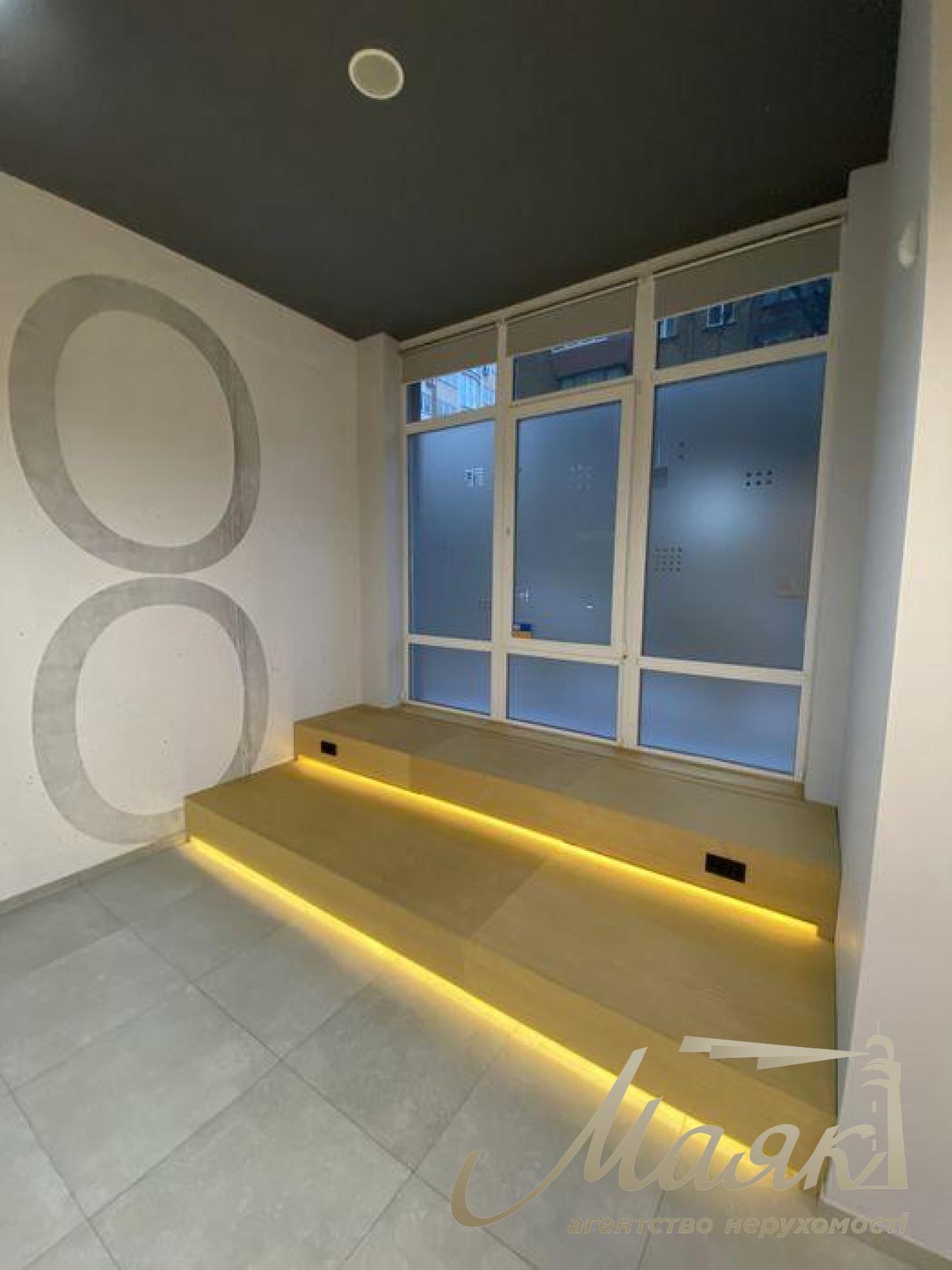 Sale of facade premises (80m2) in the residential complex Soho Residence