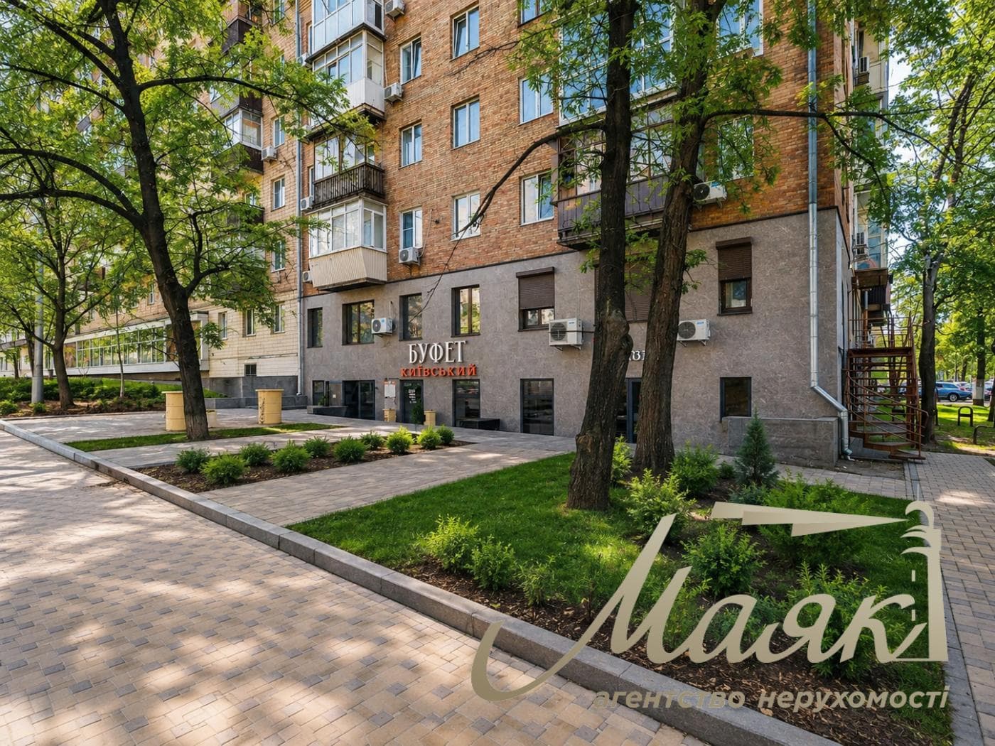 Продаж фасадного приміщення 118,5 м.кв. Скоропадського, Центр