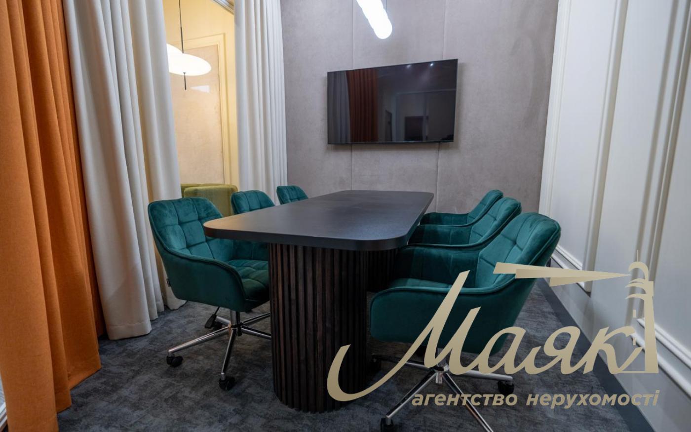 Office for rent in the center, Antonovicha str.