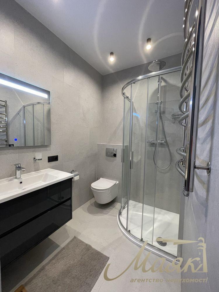 Продаж сучасної квартири 38 м² з дизайнерським ремонтом у ЖК Файна Таун, Шевченківський