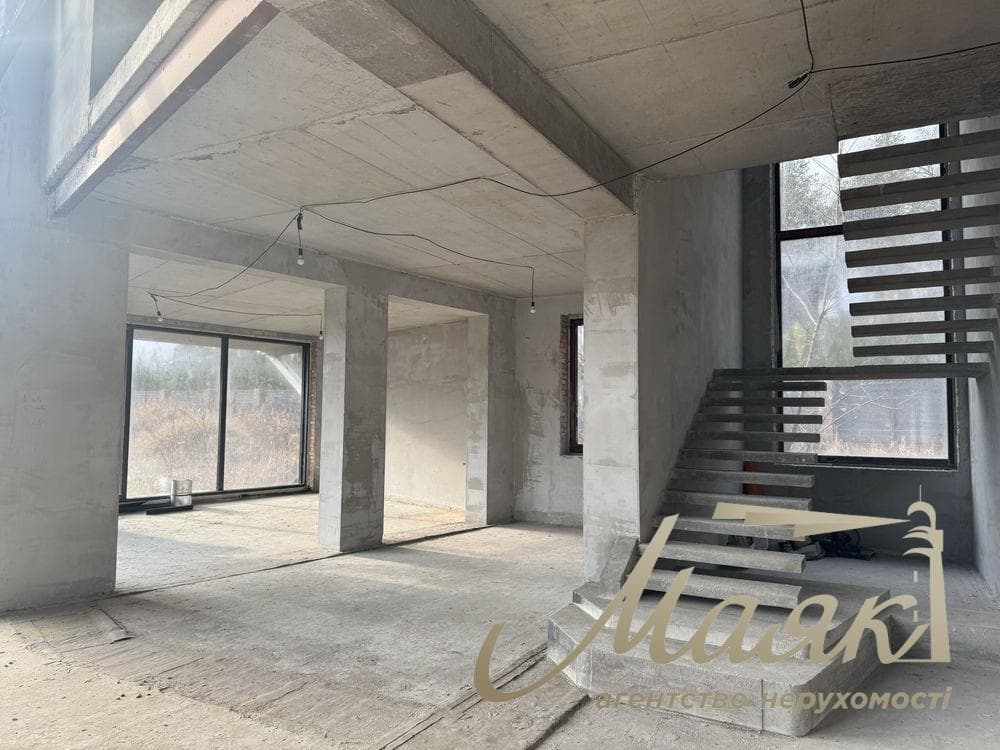 Продаж будинку/котеджу 409м2 всс. Лісники, КМ "Хутір Ясний" просп. Західна, Обухівський напрямок, Київська область