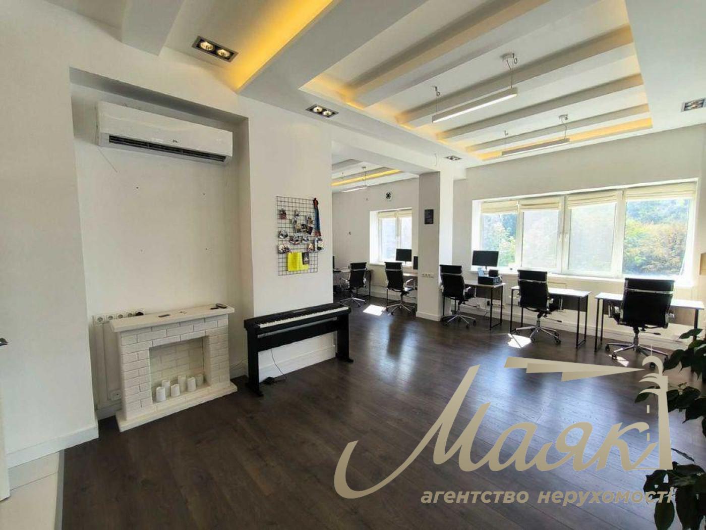 Office for rent 96m2 on Barbusa street 5-A, Olimpiyskaya Street