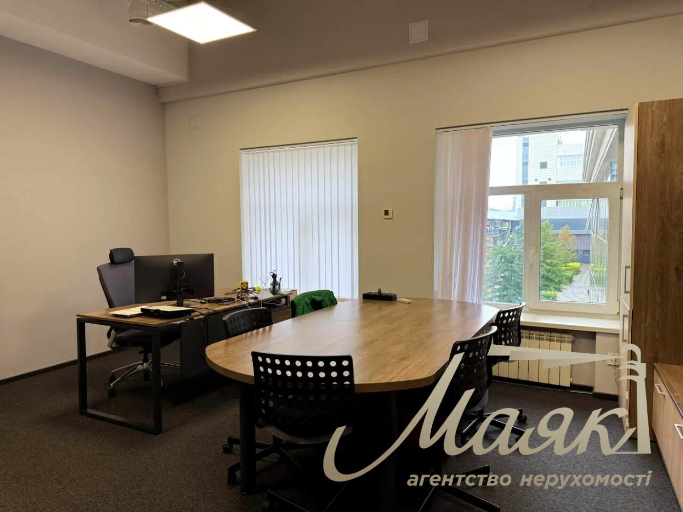 Оренда офісу 630 м2 у БЦ вул.Гайдара 58/10, Олімпійська