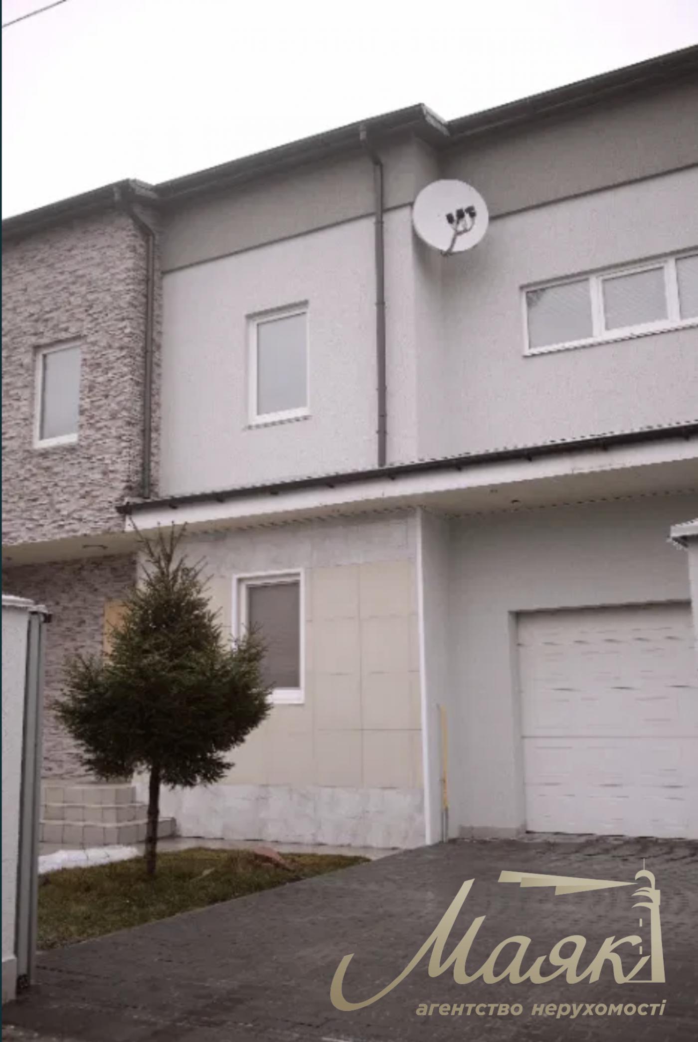 Продаж 2-х поверхового будинку 250 м², Хотів