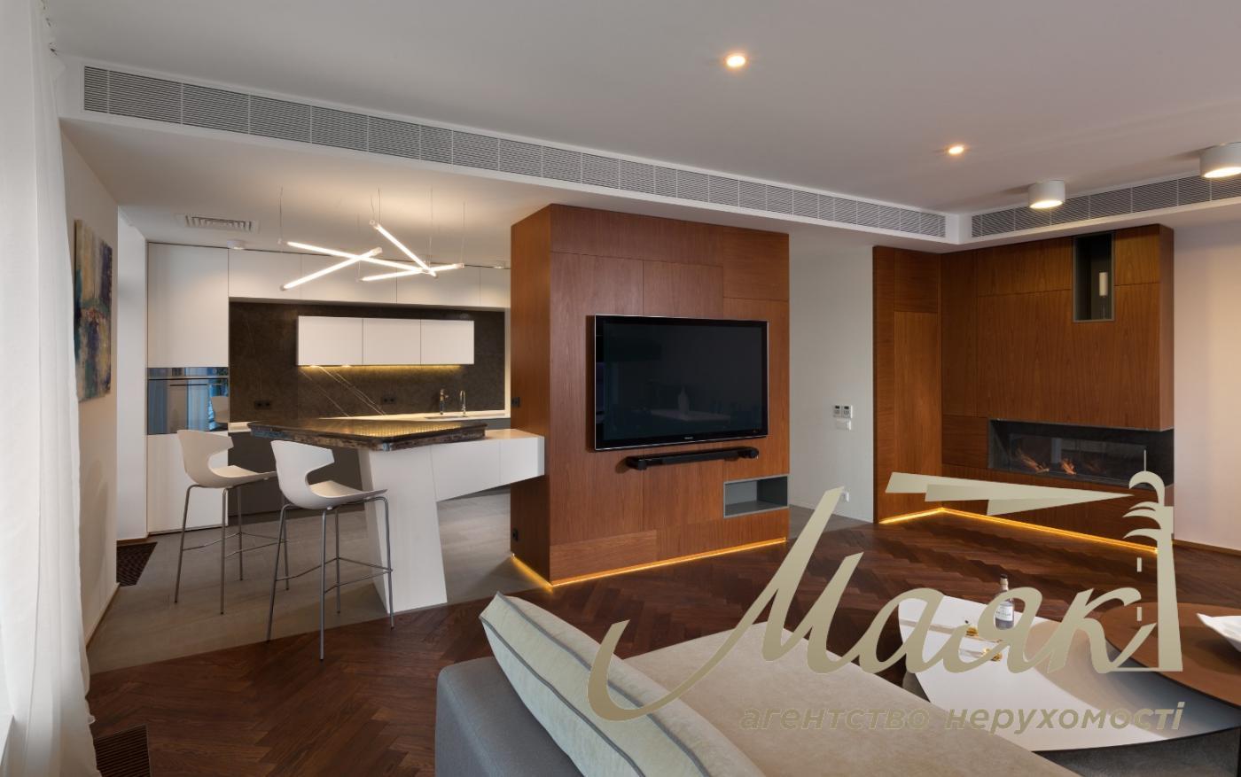 Продаж 3-кімнатної квартири ЖК Рів'єра Ріверсайд, вул. Раїси Окіпної