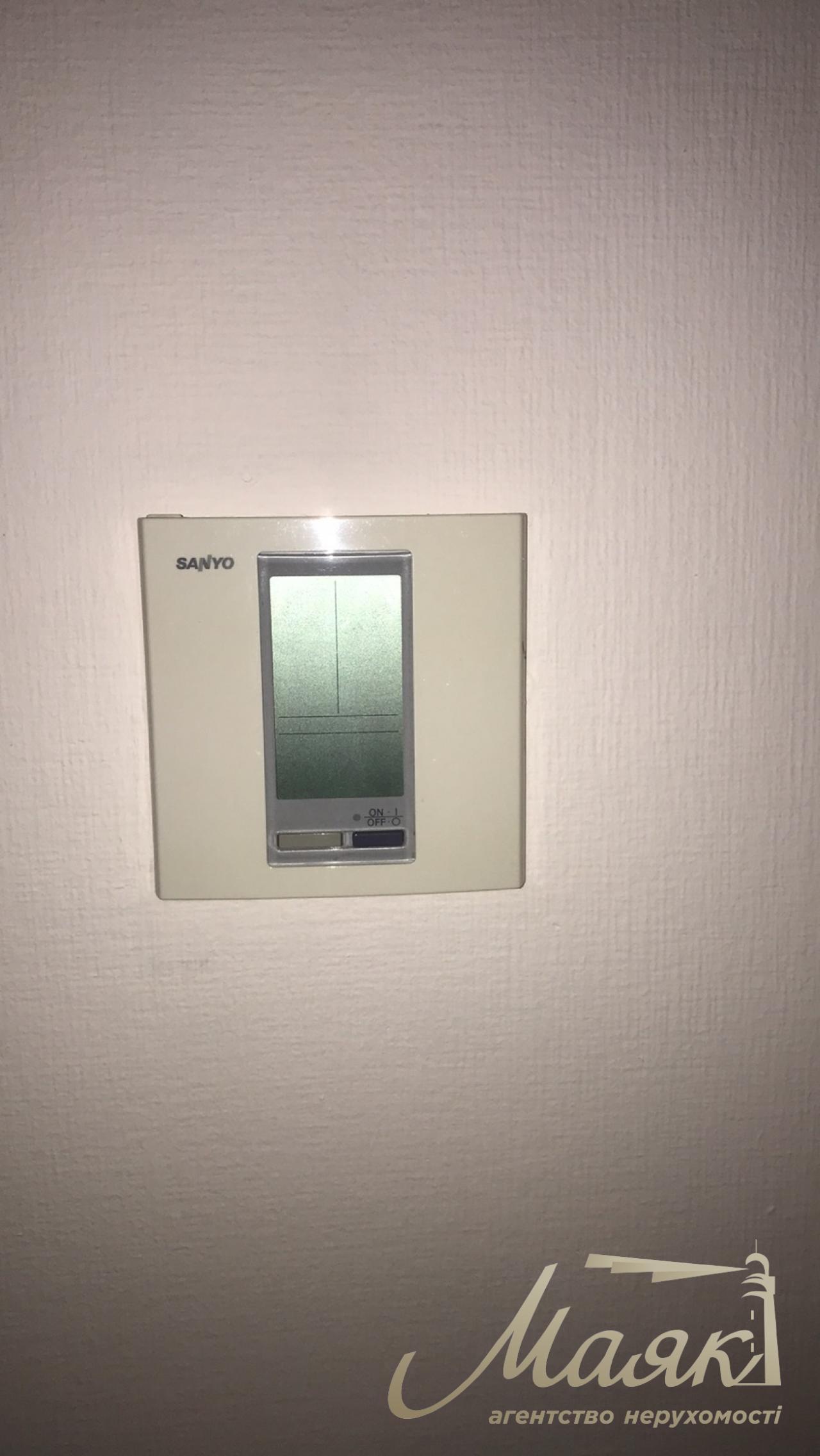 Sale of Office building 2500m. with repairs st. Boryspilska 19b