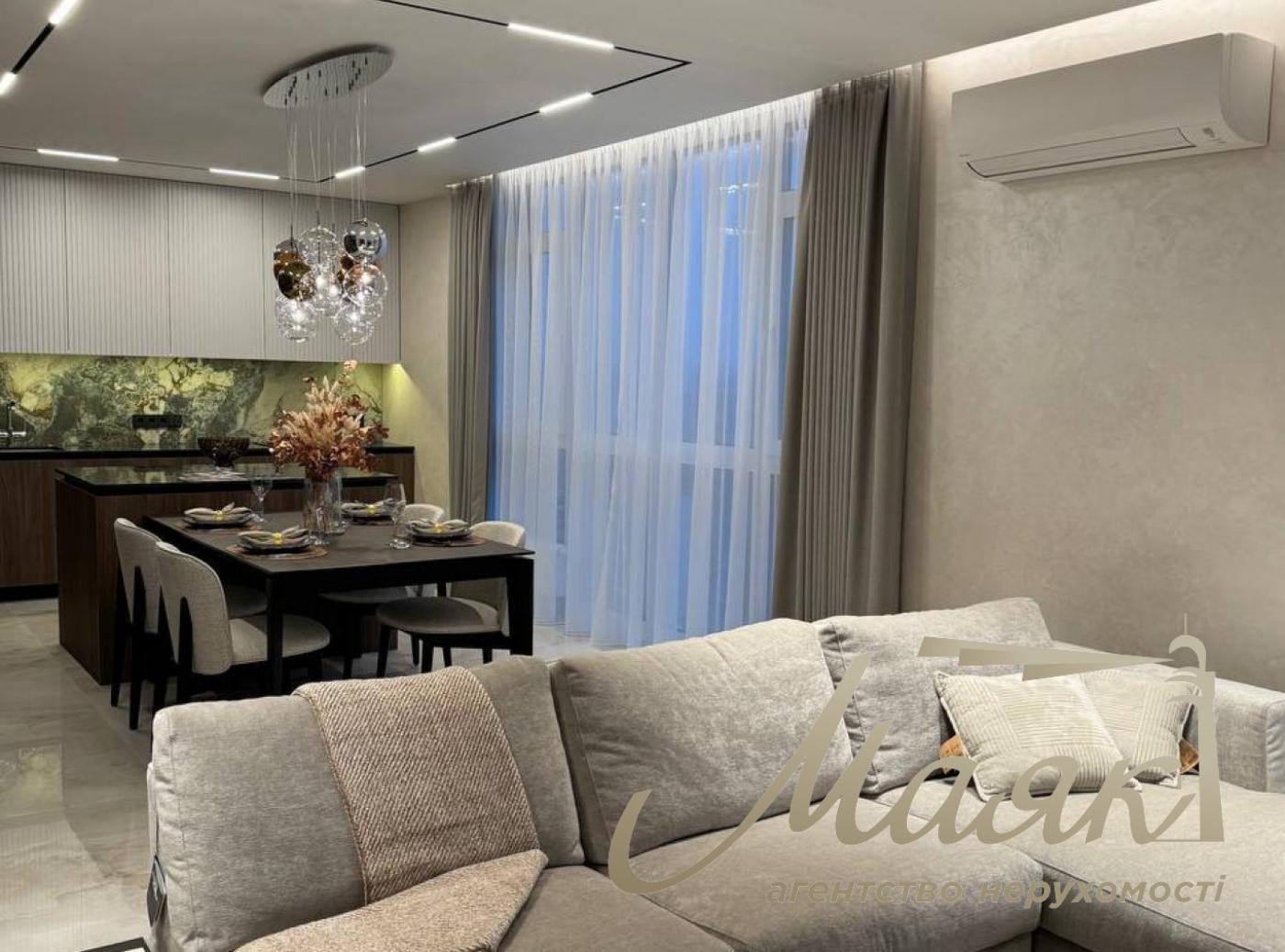 Продажа 3к квартиры  ЖК Французский Квартал-2 125м2