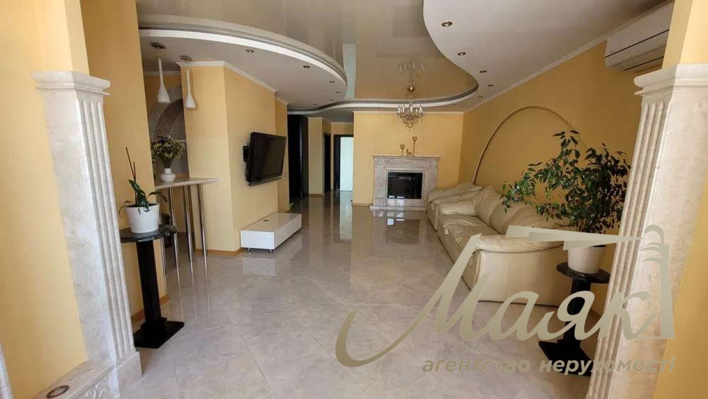 Rent 3k apartment st. Mikhail Grishko, Poznyaki