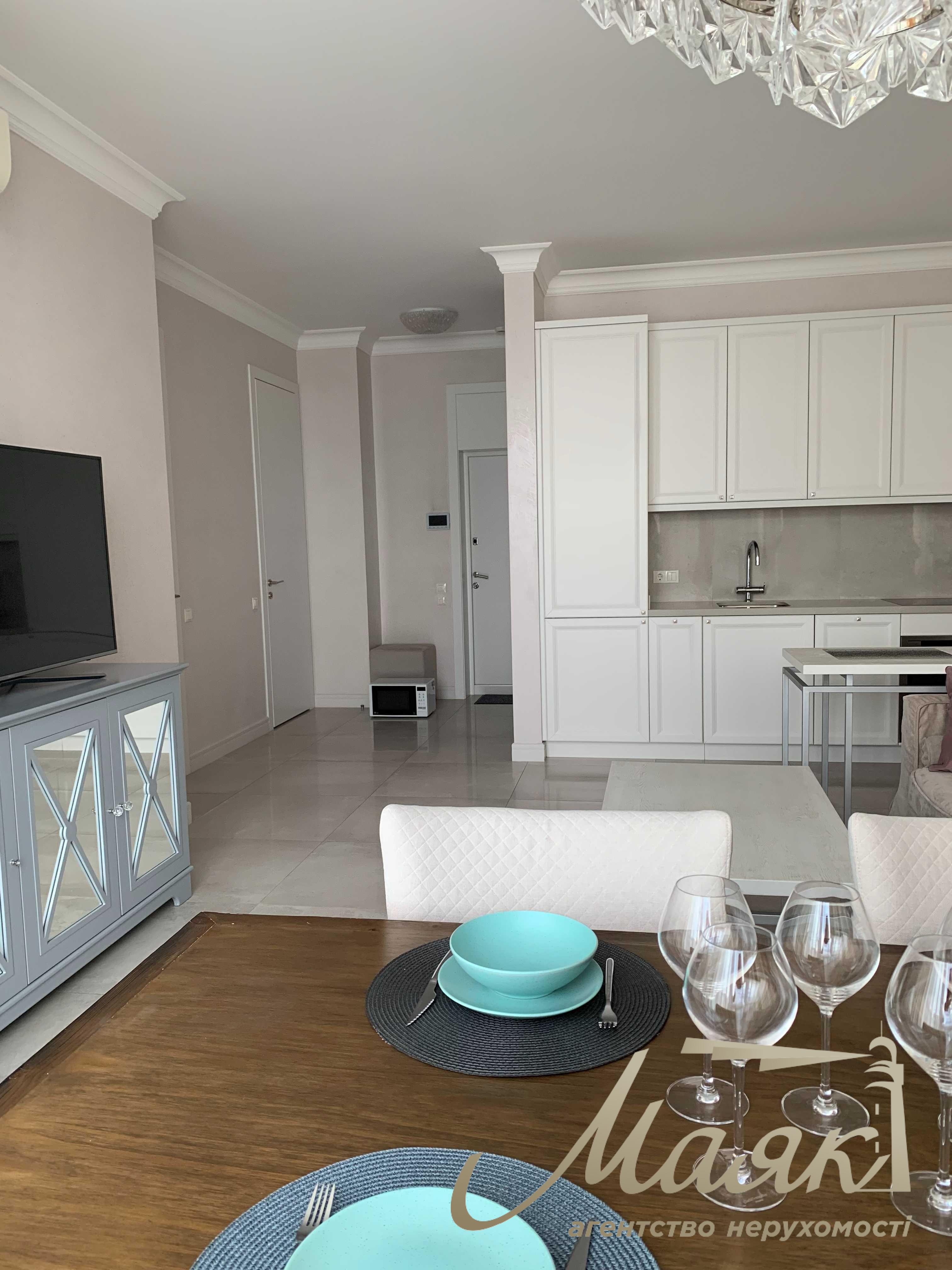 Аренда 1-комнатной квартиры 57м2 в ЖК Бульвар Фонтанов ул. Саперное Поле 3