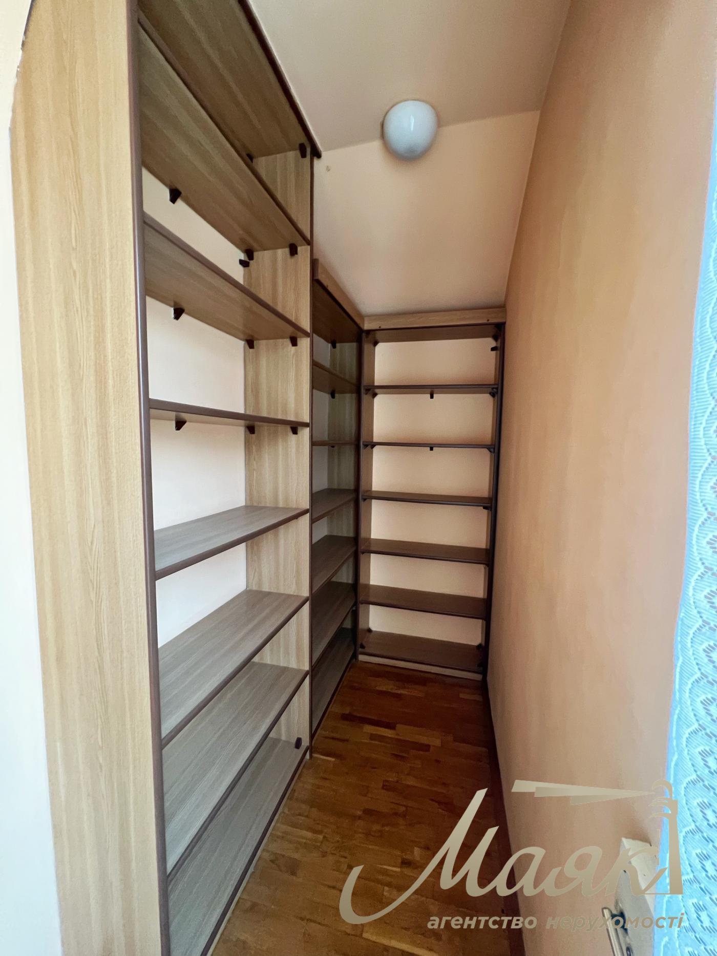 Оренда 3-х поверхового будинку 348м2, Софіївська Борщагівка