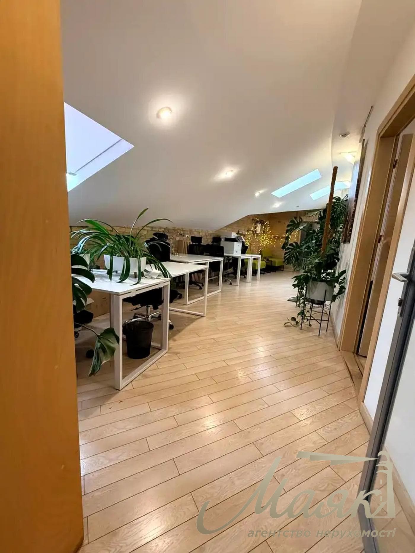 Office space for rent: 455 m² at 22 Rybalskaya St., Pechersk.