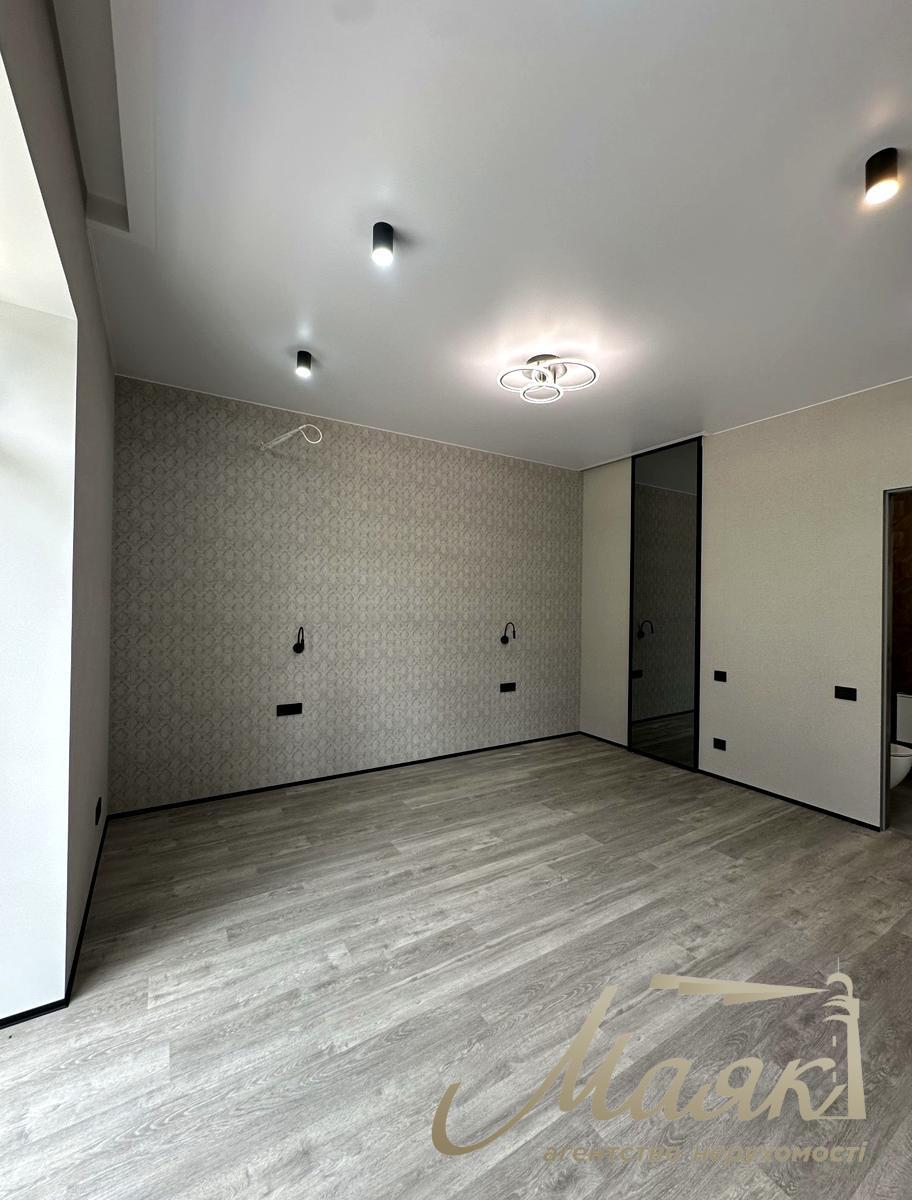 Продаж сучасного будинку 172м2 у закритому КМ Лісники, поруч ліс