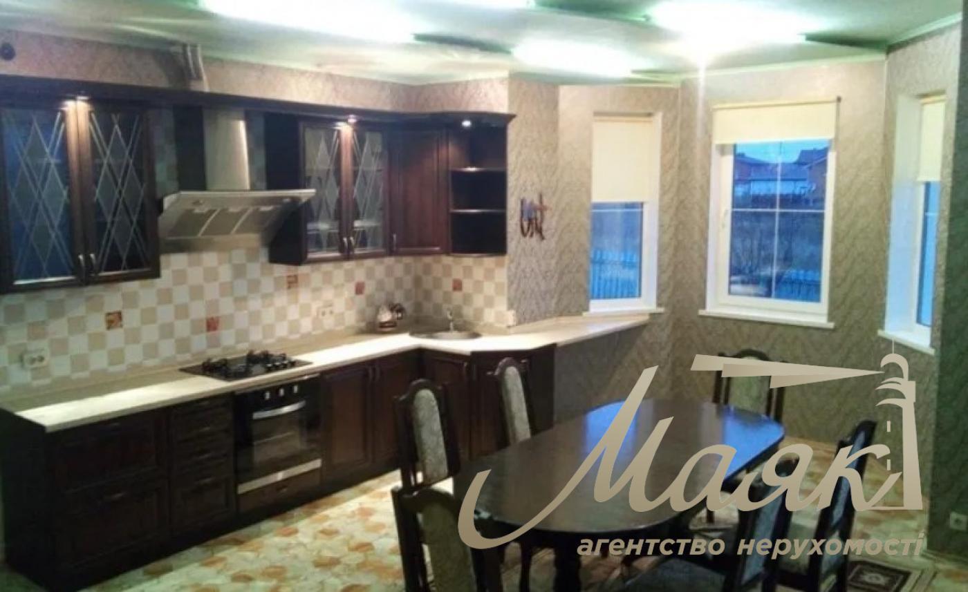 House for rent in the village of Khotov (Feofaniya) 260 m²