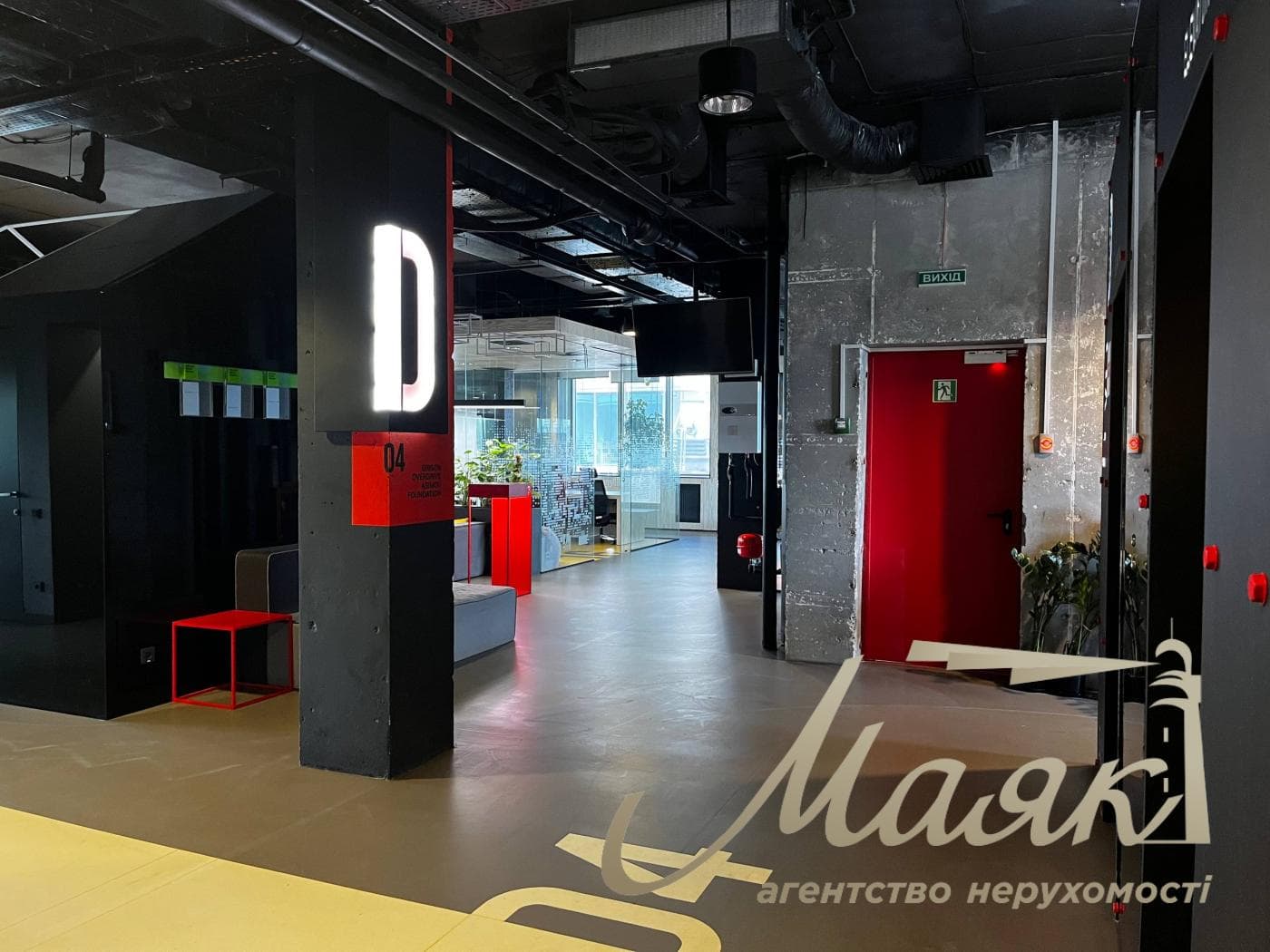 Fully renovated office space for rent, 1,006 m², 6 Havel Street, Solomenka