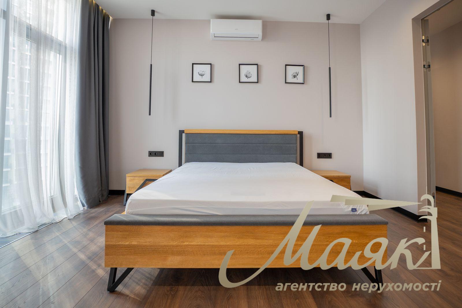 Оренда 2х-кімнатної квартири 102м2 в ЖК Новопечерські липки, вул.Андрія Верхогляда 17-В. (Михайла Драгомирова)