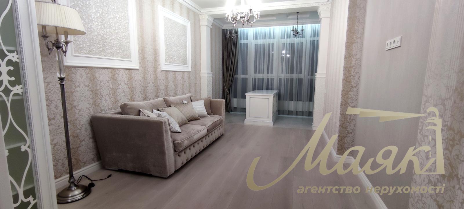 Продаж 5-кімнатної квартири 210 м² у ЖК "Новопечерські Липки" (вул. Верхогляда, колиш. Драгомирова, 11) Печерський район, Київ.