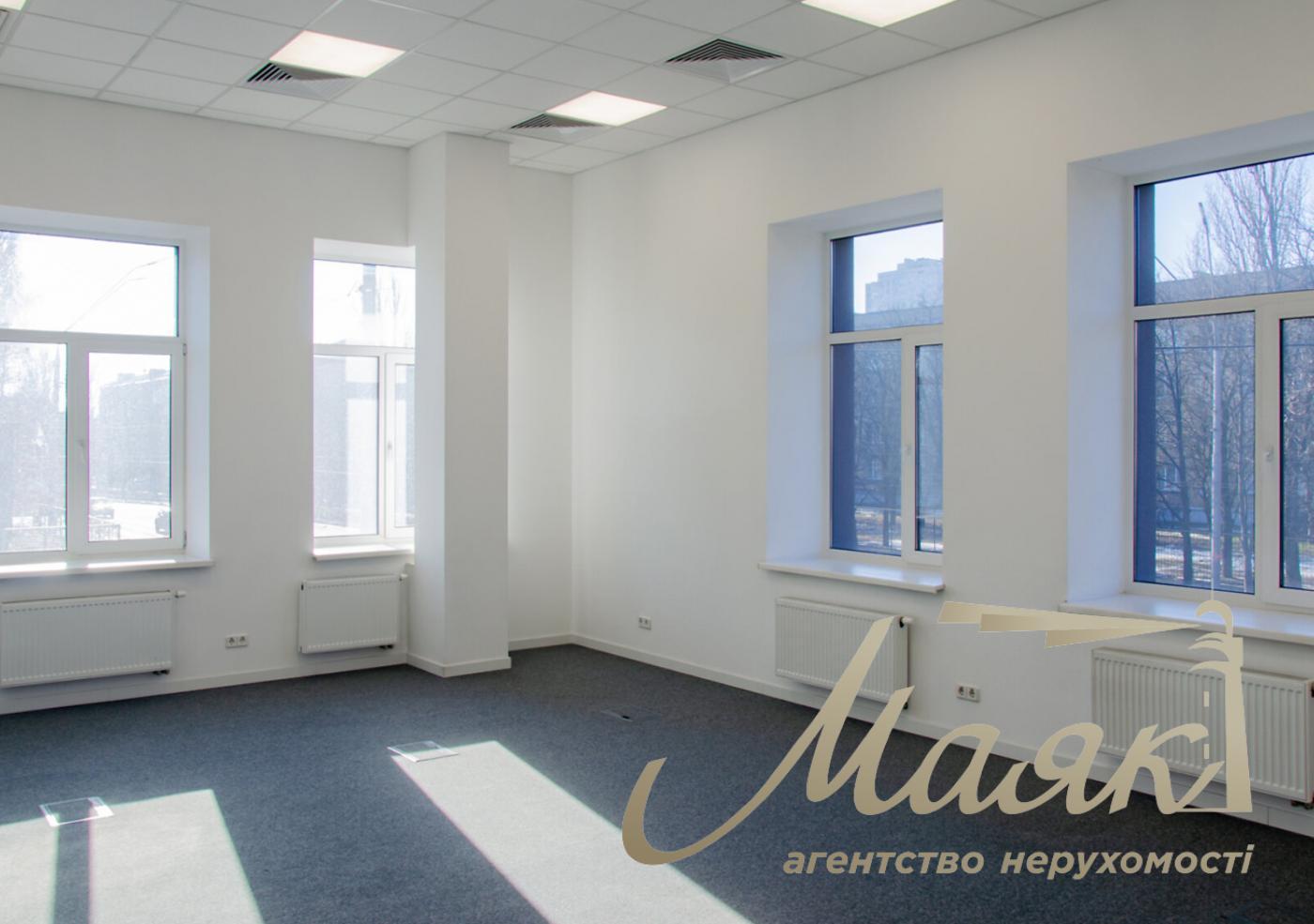 Аренда офиса 678м2 на ул. Елены Телиги 6, Дорогожичи