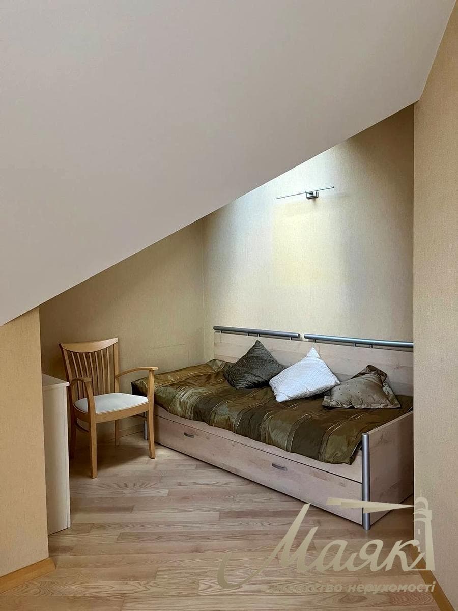 Продаж стильного будинку з панорамним видом на Лісники, 266 м², 10 соток, Лісова вул., 1