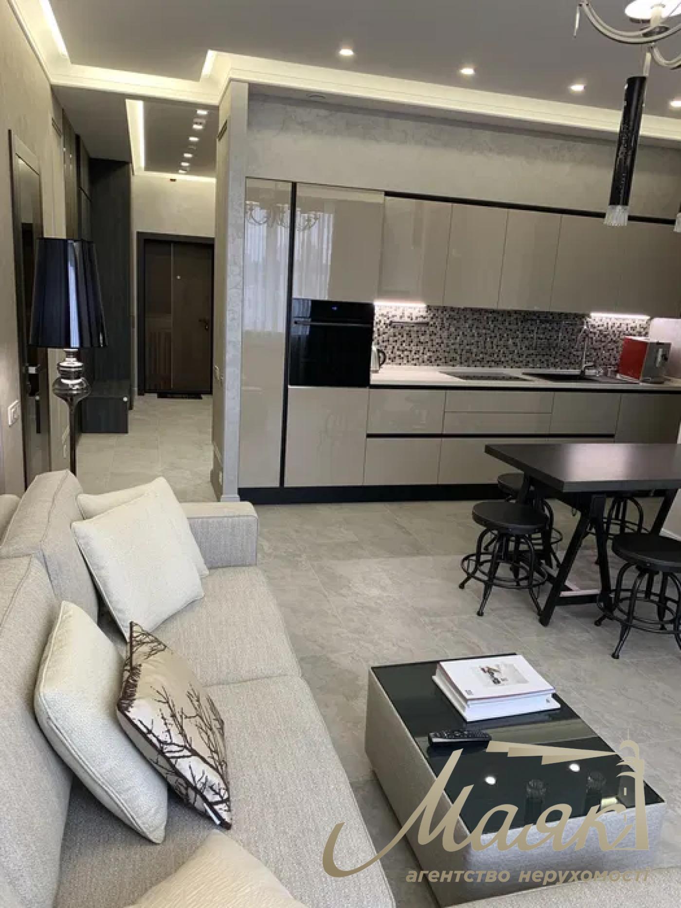 Оренда 3-кімнатної квартири ЖК Royal Tower, вул. Саксаганського