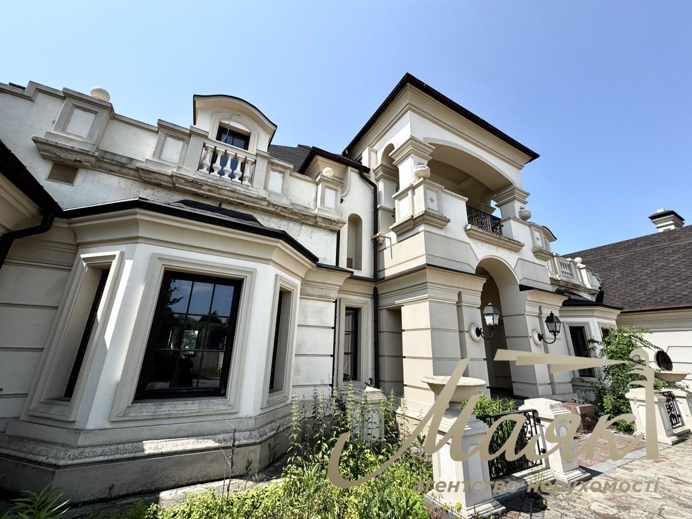 Продаж будинку біля води 1200 кв.м у Кончі-Заспі | Свій пляж і вихід до води