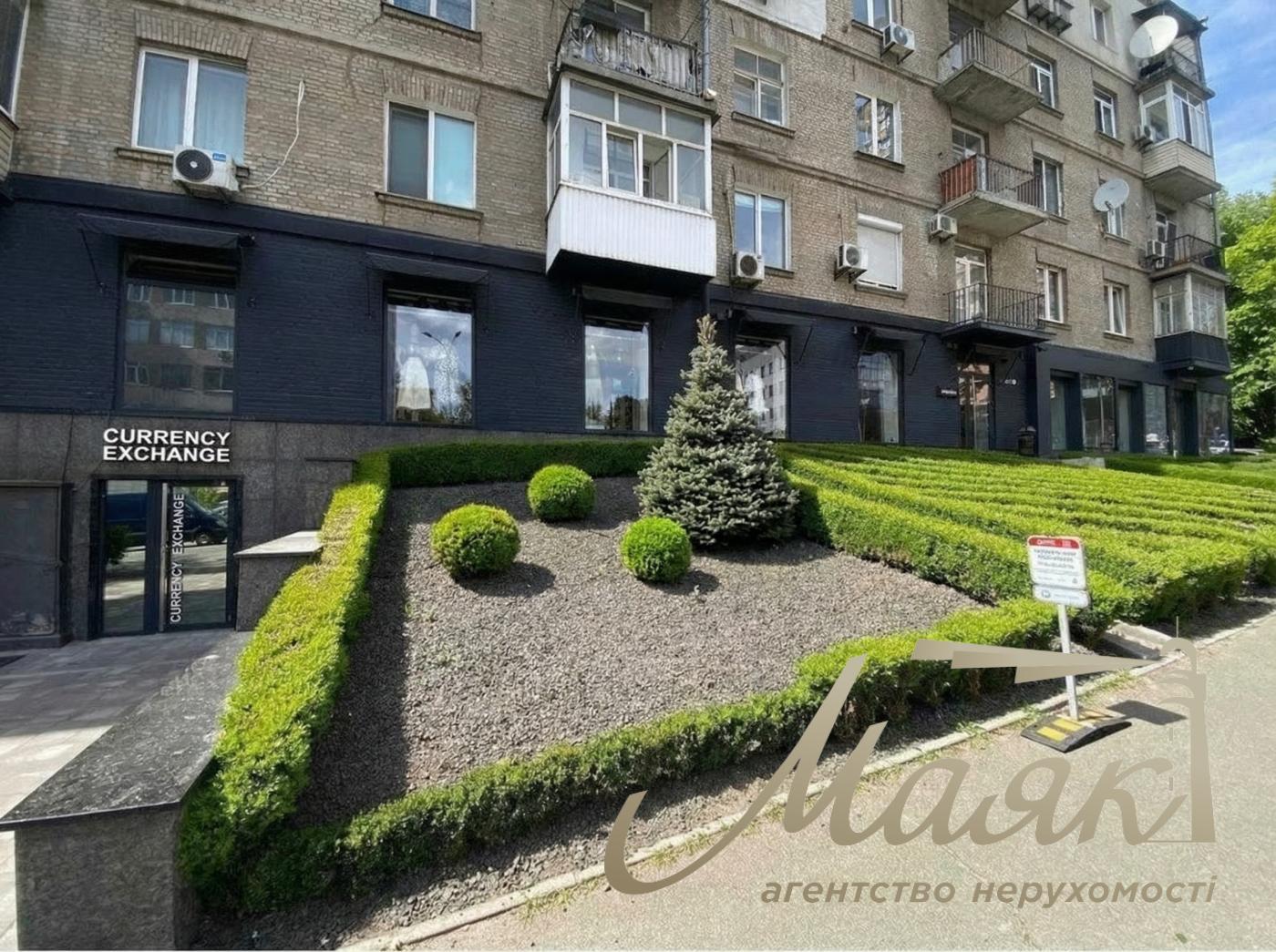 Продаж фасадного приміщення, Центр / Печерськ