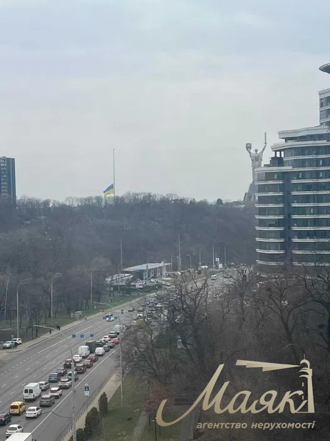 Оренда ОСЗ 5500м2 по вул.Міхнвоського 38, Звіринецька.