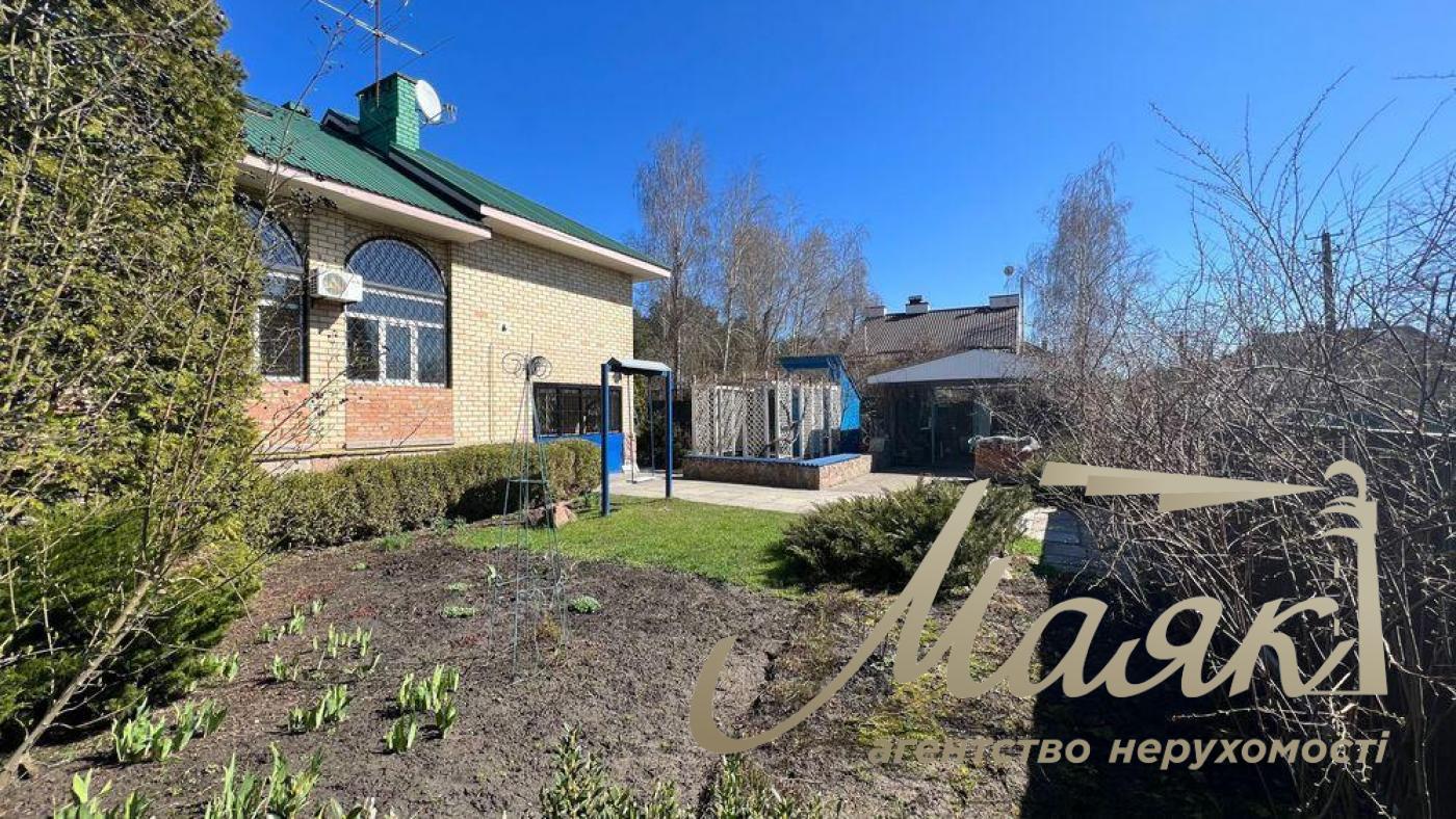 Продаж 2х-поверхового будинку 223м2 в с.Козин, вул. Старокиївська, 23.2 сотки землі, Обухівський район, Київська область