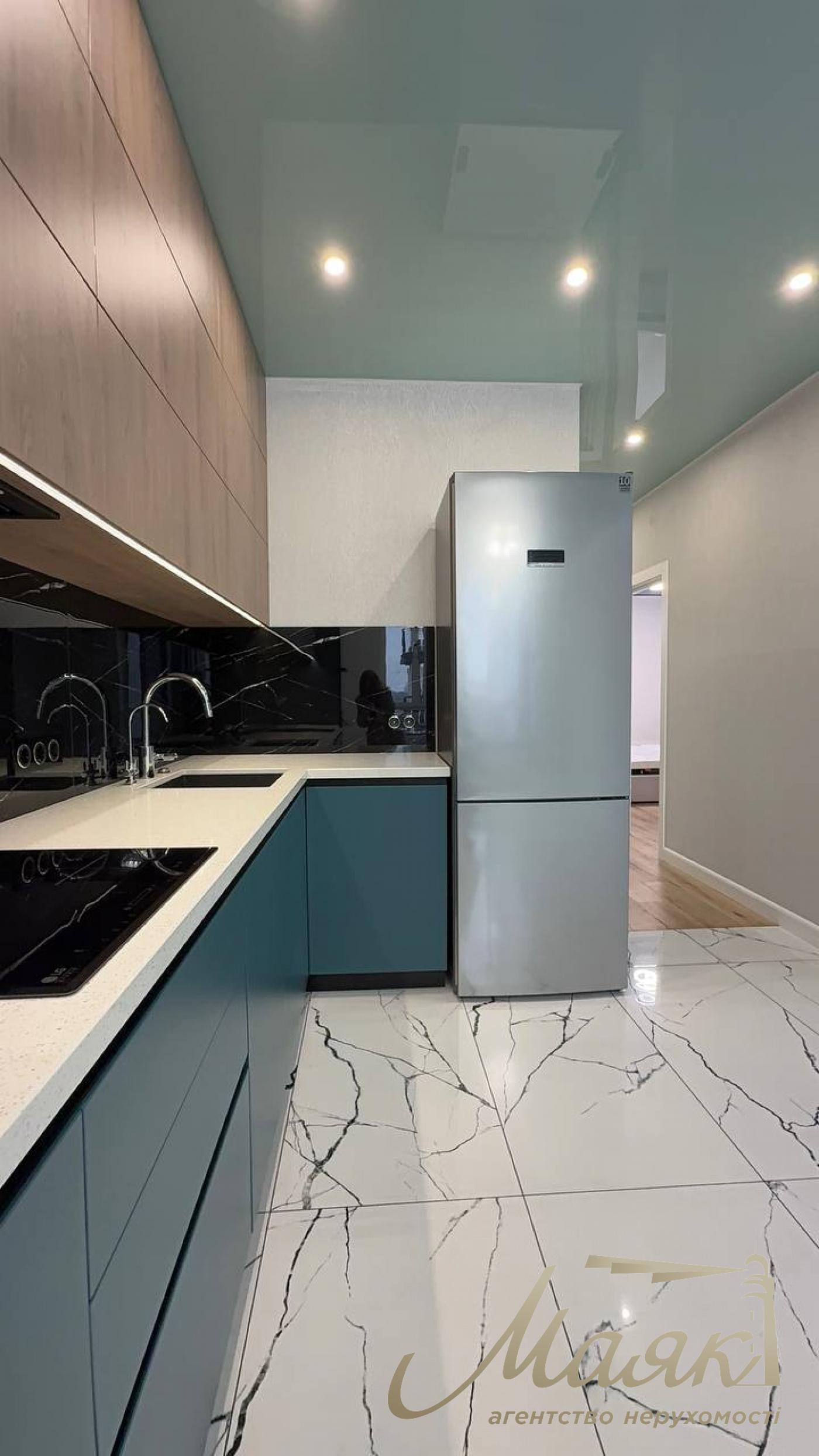 Sale of a 2k apartment in the Respublika residential complex with renovation