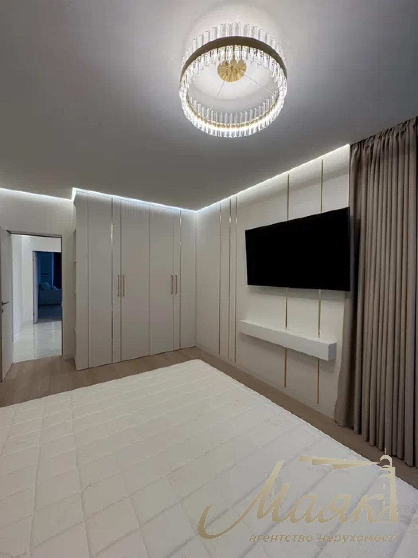 Rent 3k apartment in LCD Barvinok, Dniprovsky district, invertor