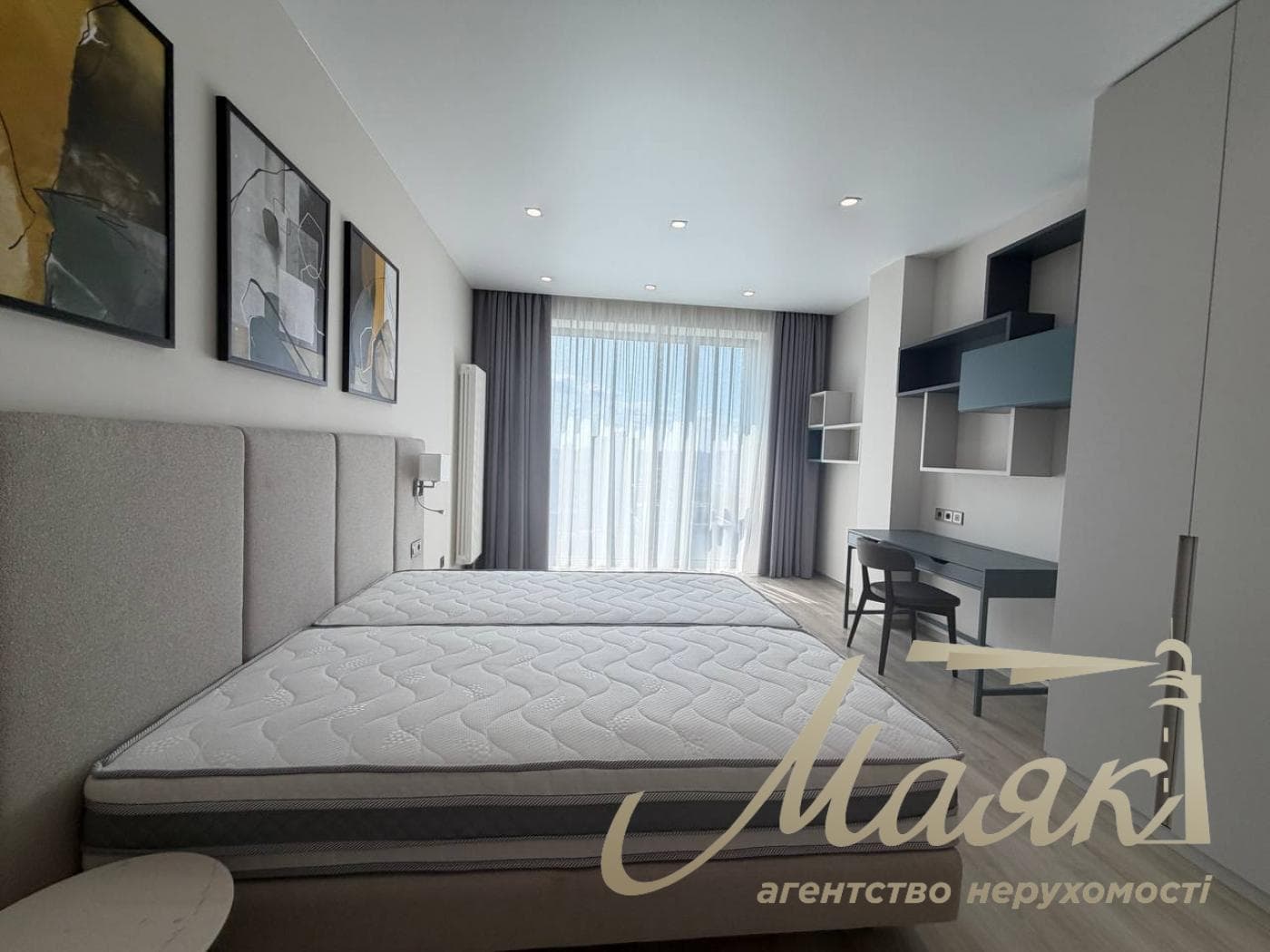 4-room apartment for rent in the Atlantic Residences complex, 118 Antonovycha St., Downtown.