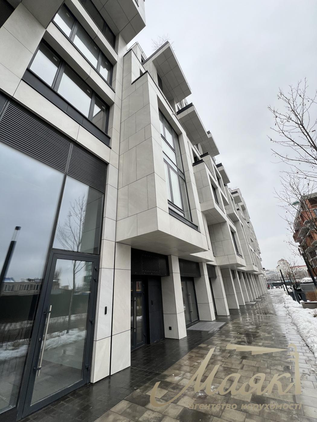 Продаж фасадного приміщення 22,3м2, ЖК UNIT HOME.