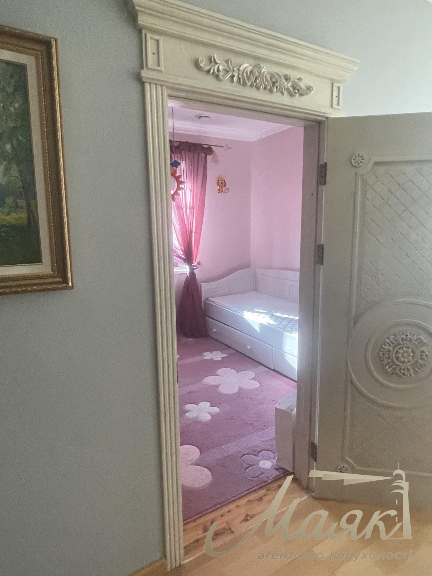 Оренда будинку Пуща Лісова, Мощун, закрите містечко з Лісом та Озером